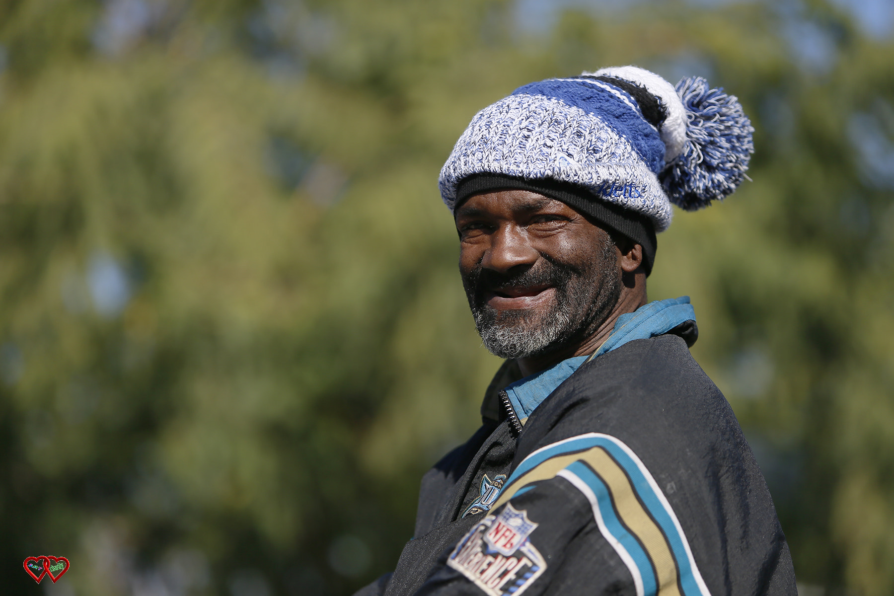 Canon EF 70-200mm F2.8L IS USM sample photo. Homeless photography
