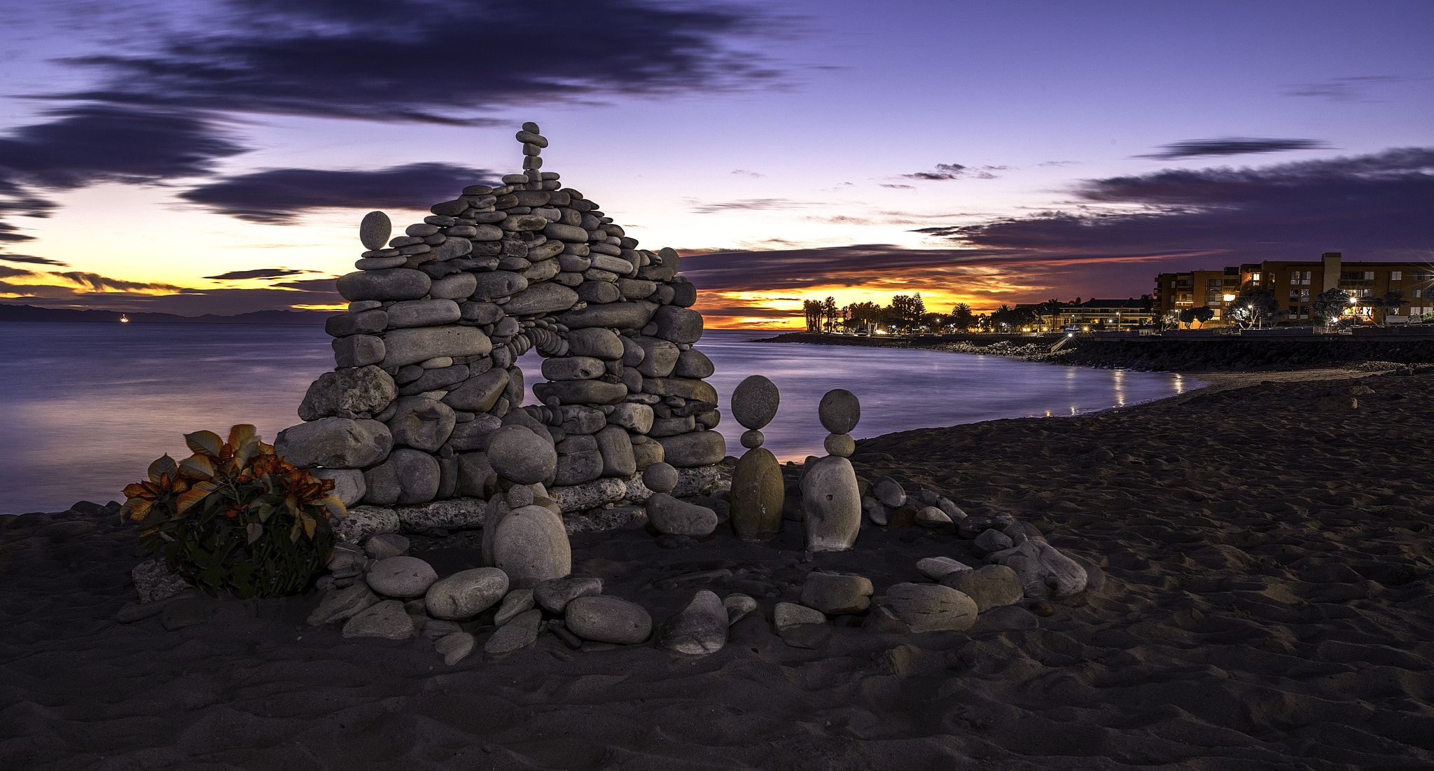 Pentax 645Z + HD Pentax-DA645 28-45mm F4.5ED AW SR sample photo. Rock stacking photography