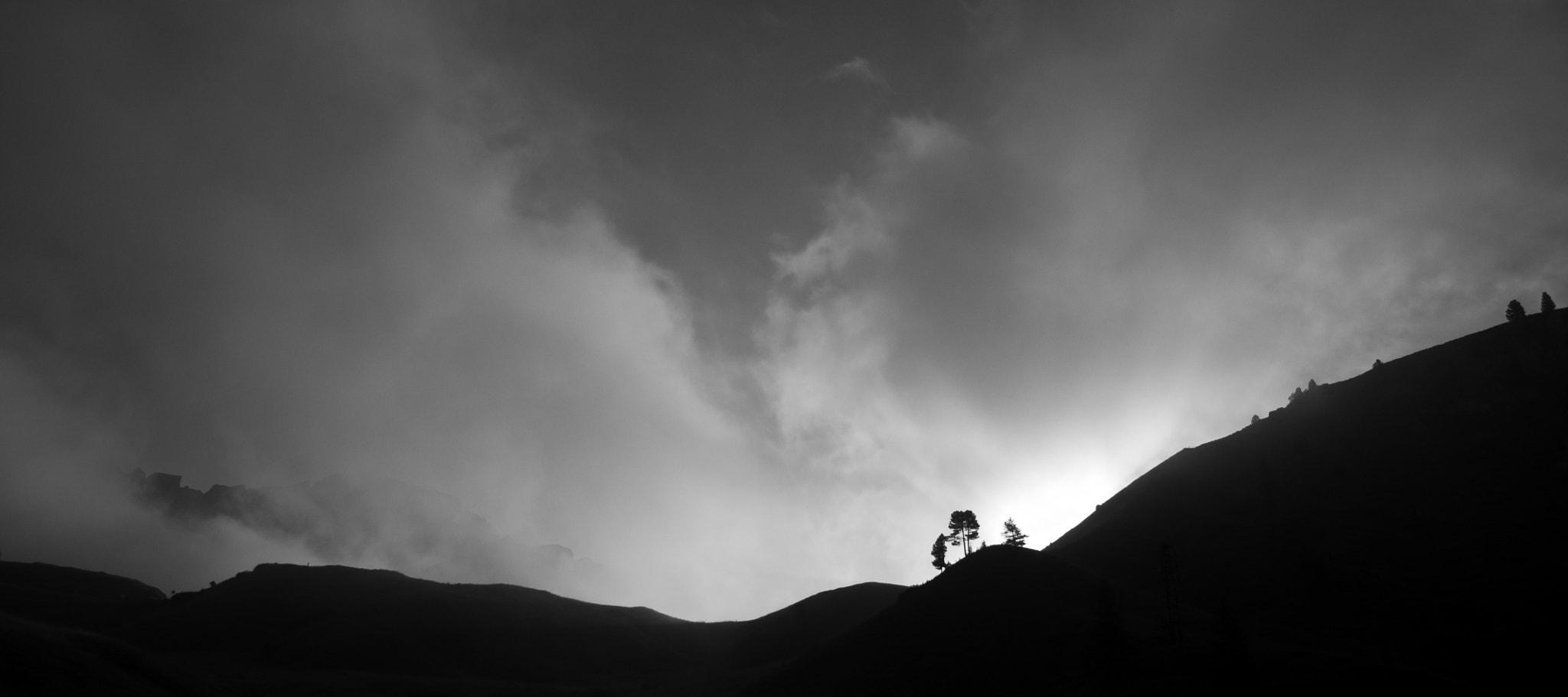 Sony Alpha DSLR-A700 sample photo. Morning light at passo gardena (2) photography