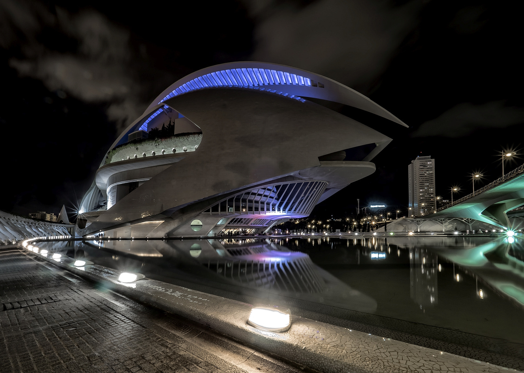 Olympus PEN-F + Olympus M.Zuiko Digital ED 7-14mm F2.8 PRO sample photo. Palacio de las artes reina sofía photography