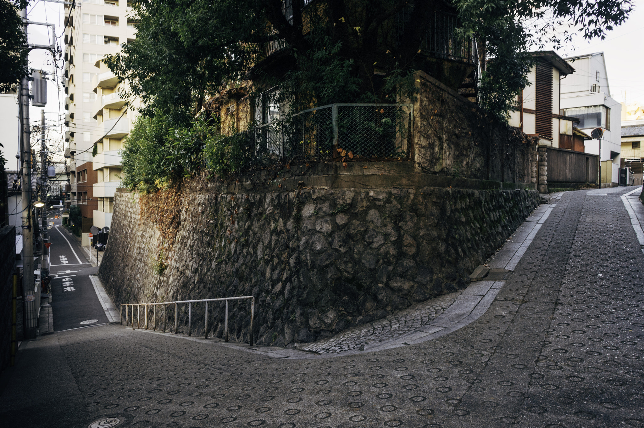 Ricoh GXR A12 sample photo. 鷺坂 sagi-saka, tokyo photography