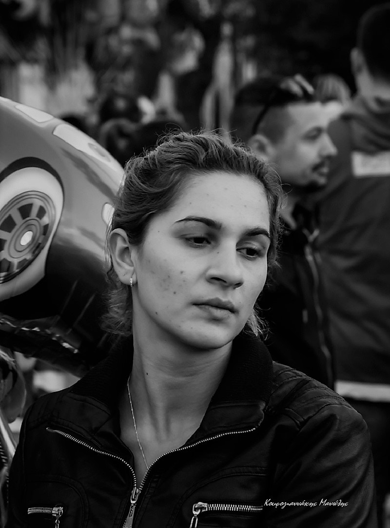 Sigma 18-250mm F3.5-6.3 DC OS HSM sample photo. Sadness in her eyes photography
