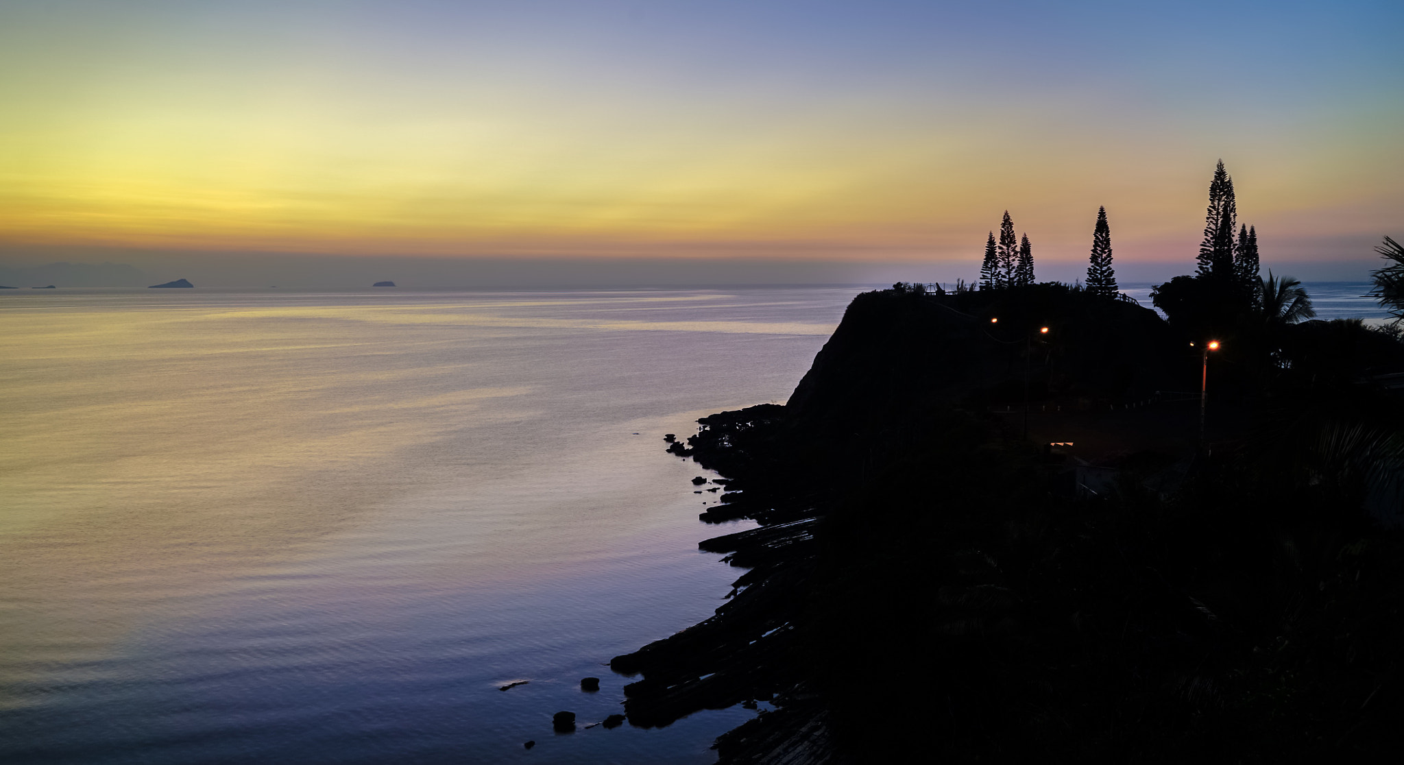 Sony PZ 300-1mm F0.0 OSS LE II sample photo. Sunrise colors photography