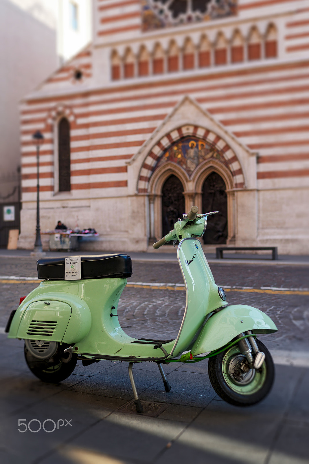 Nikon AF-S Nikkor 35mm F1.8G ED sample photo. The "vespa" photography