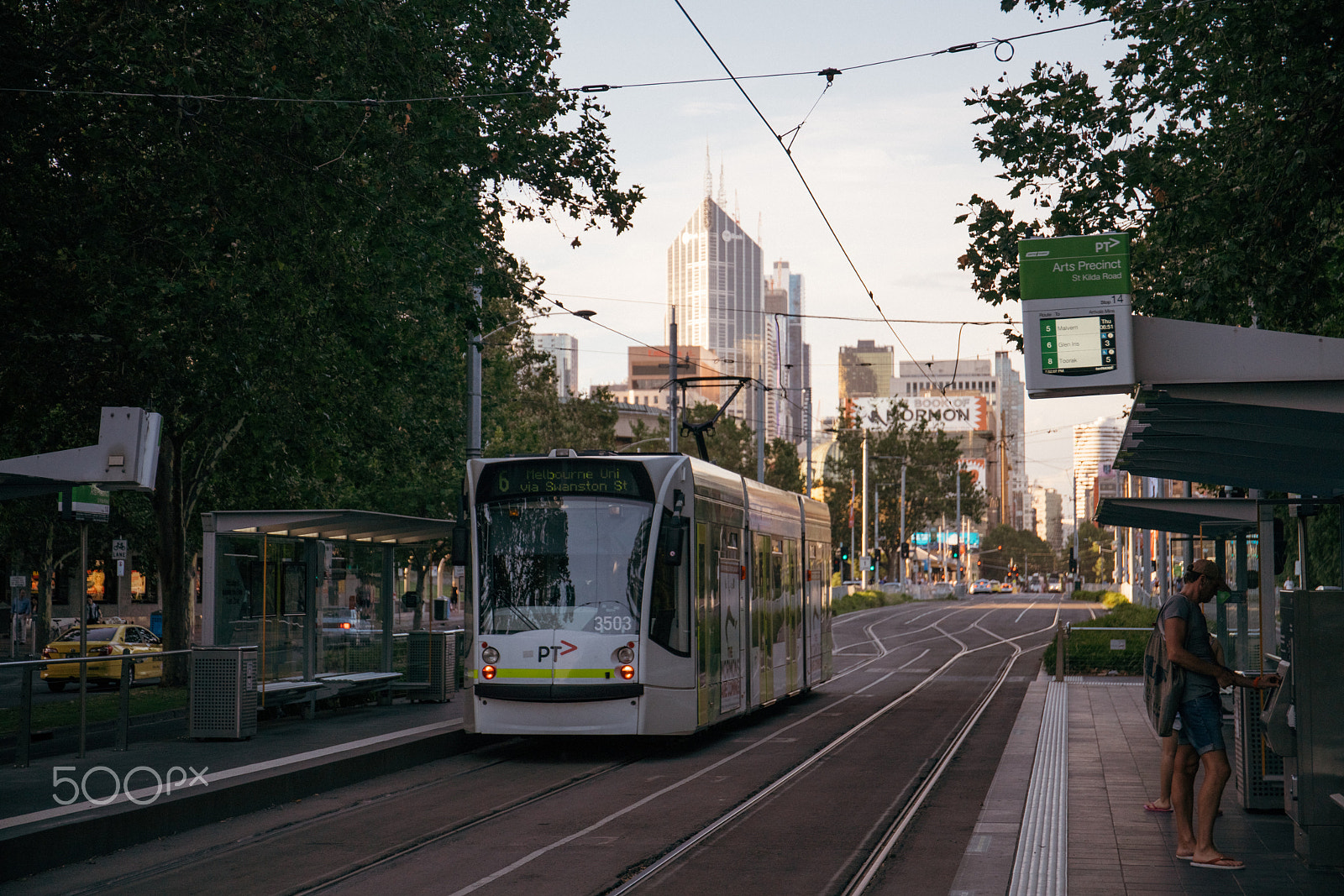 Sony a7R II + Canon EF 24-70mm F4L IS USM sample photo. Onwards to the city photography