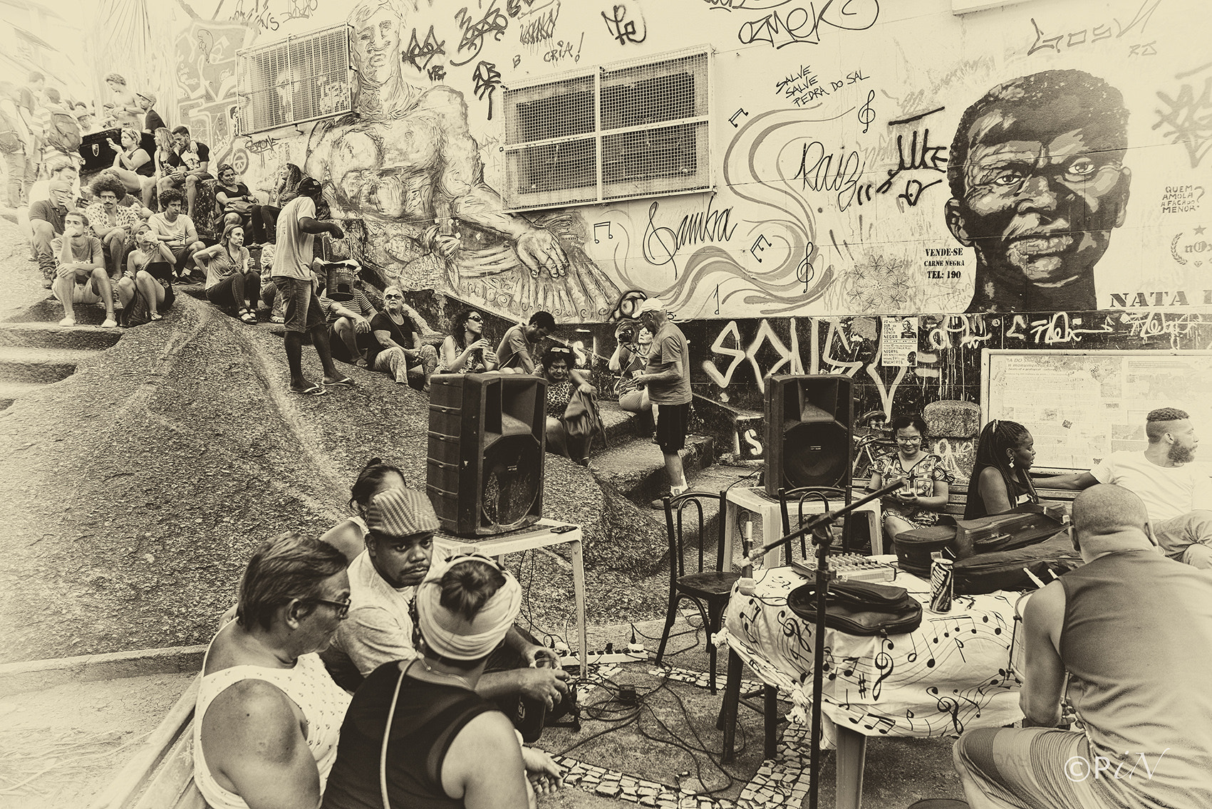 Leica Summilux-M 24mm F1.4 ASPH sample photo. Rio de janeiro pedra do sal photography