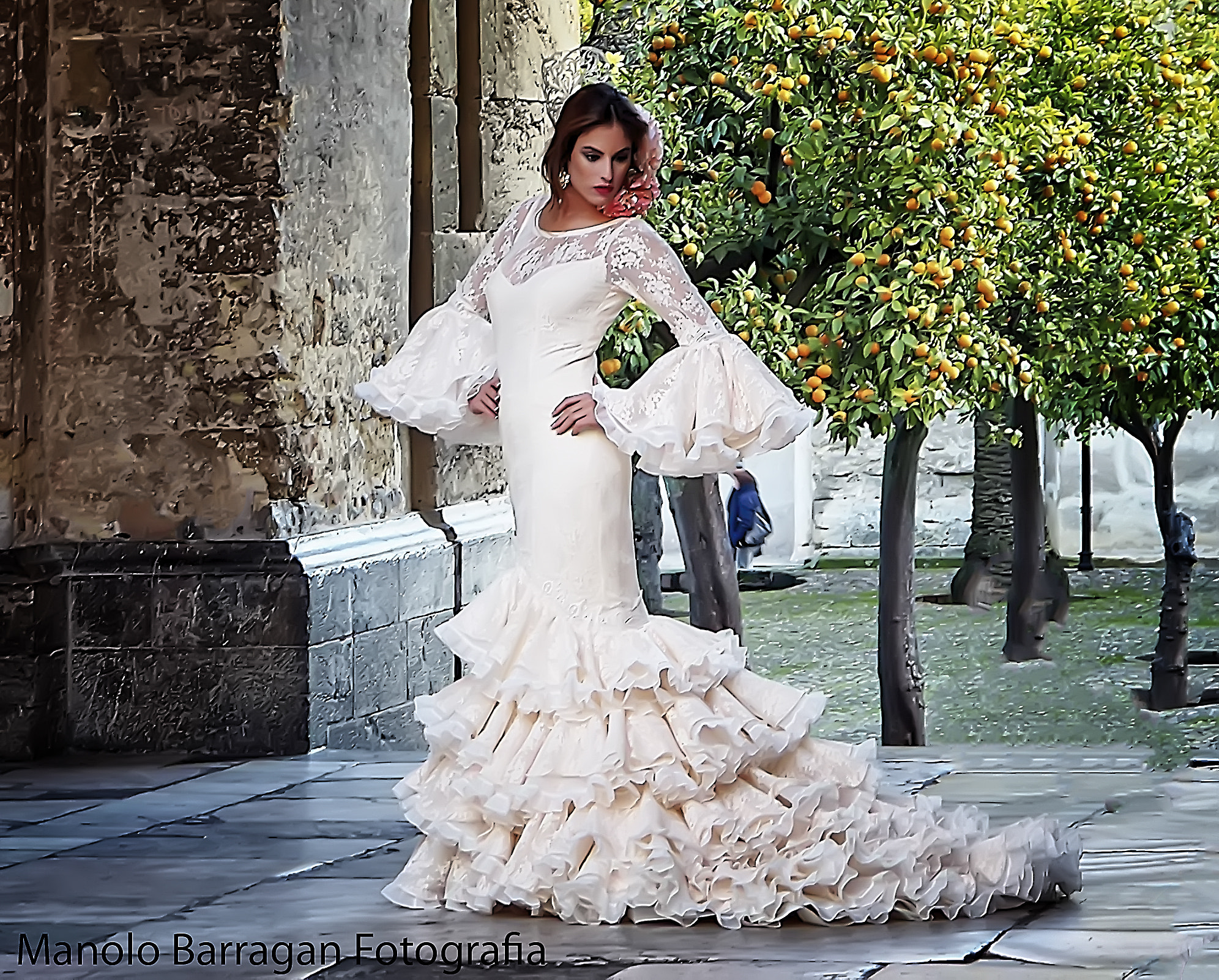 Olympus OM-D E-M10 sample photo. Patio de los naranjos cordoba photography
