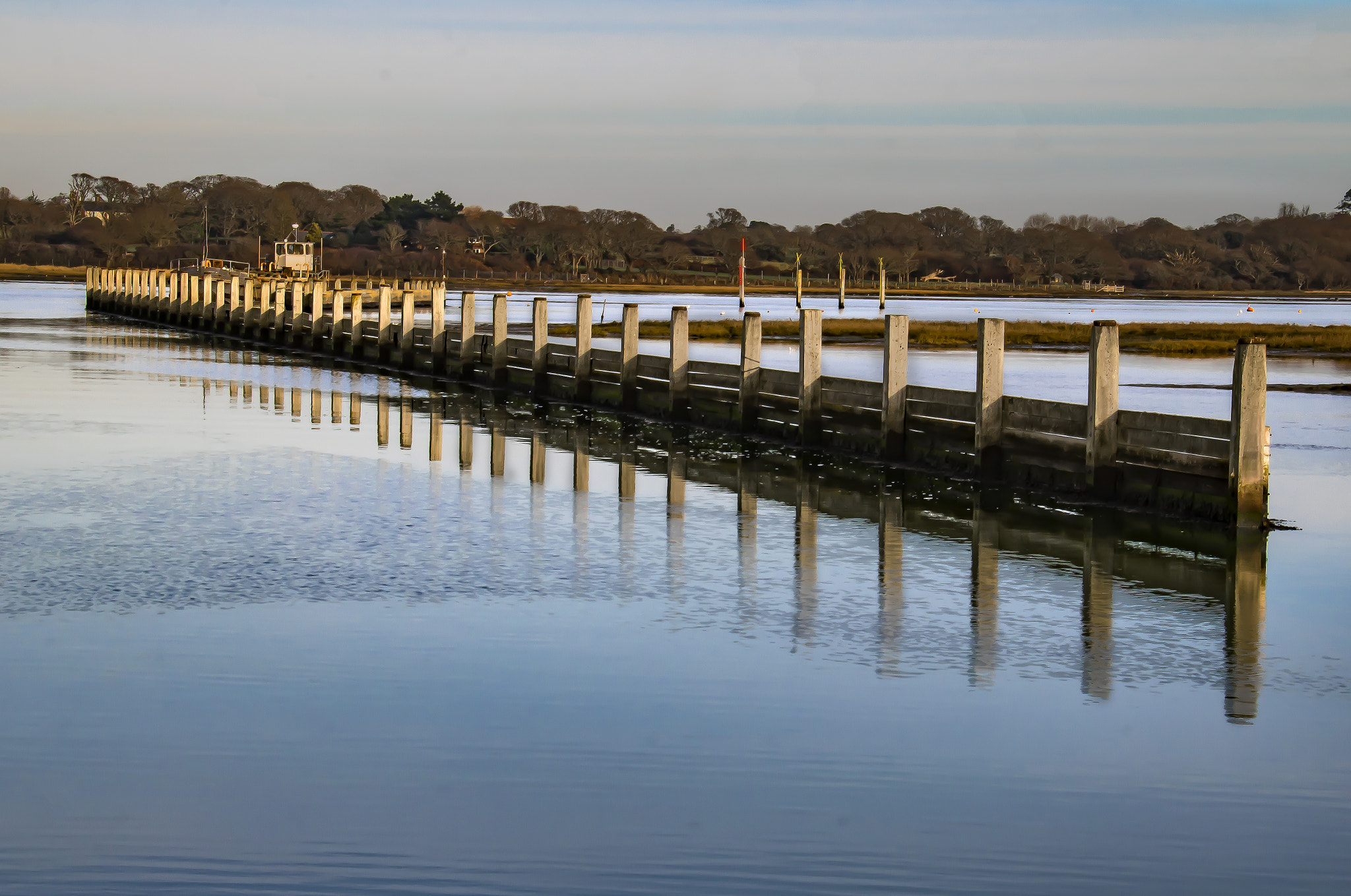 Canon EOS 750D (EOS Rebel T6i / EOS Kiss X8i) sample photo. Post reflection photography