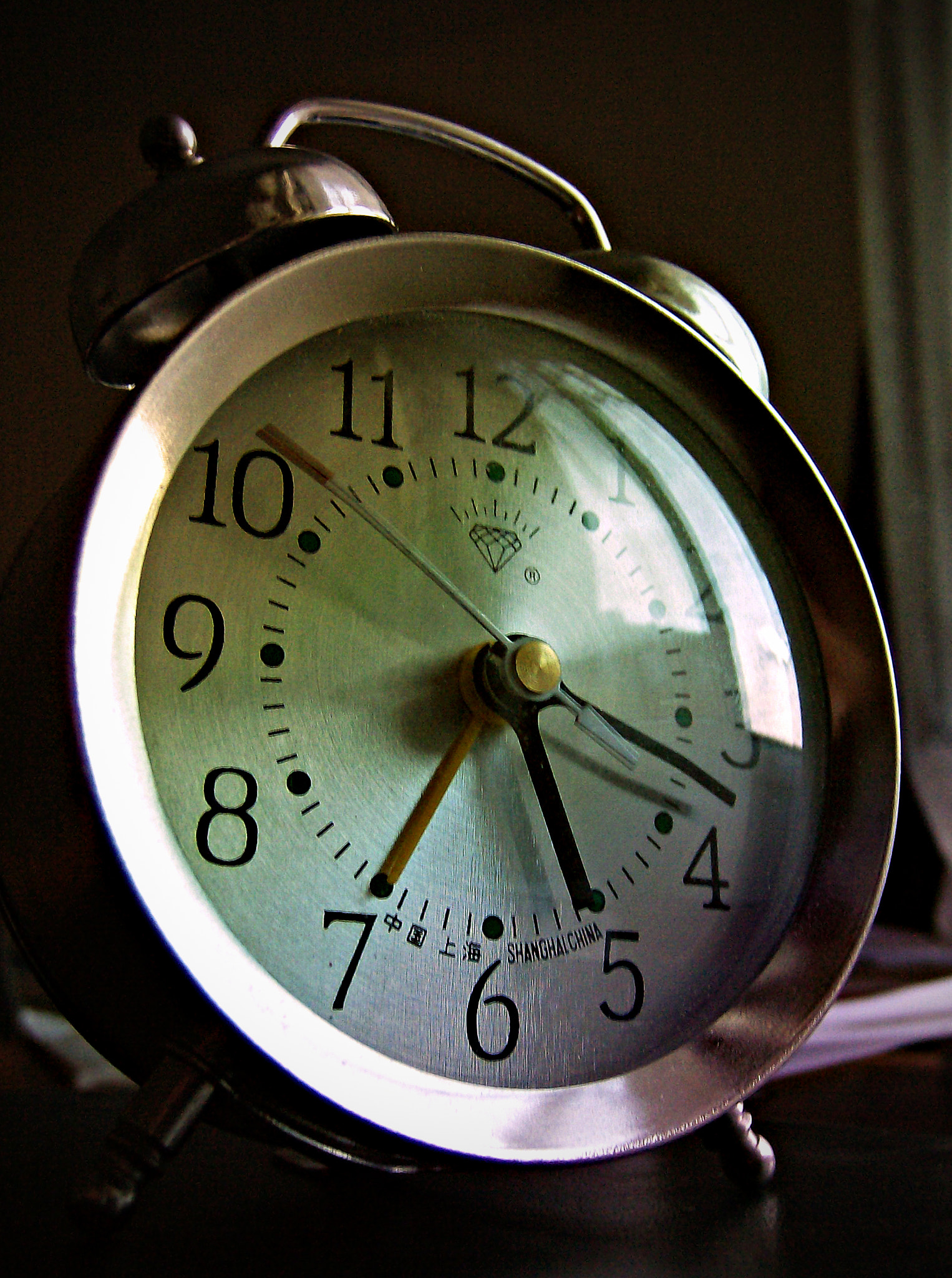 HP Photosmart M425 sample photo. Color sweeping clocks photography