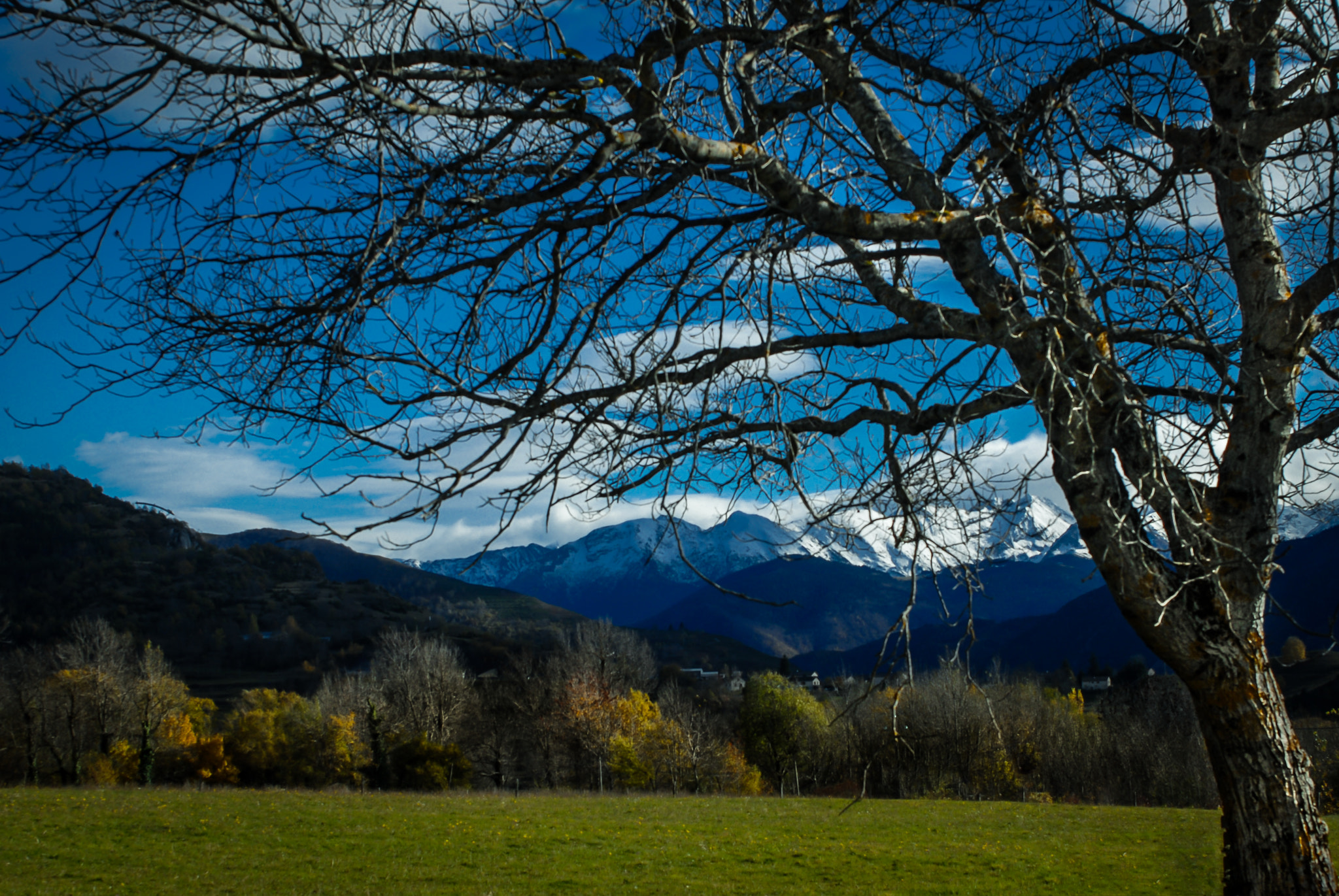 Nikon D200 + AF Zoom-Nikkor 28-85mm f/3.5-4.5 sample photo. Paysage d'ariège photography