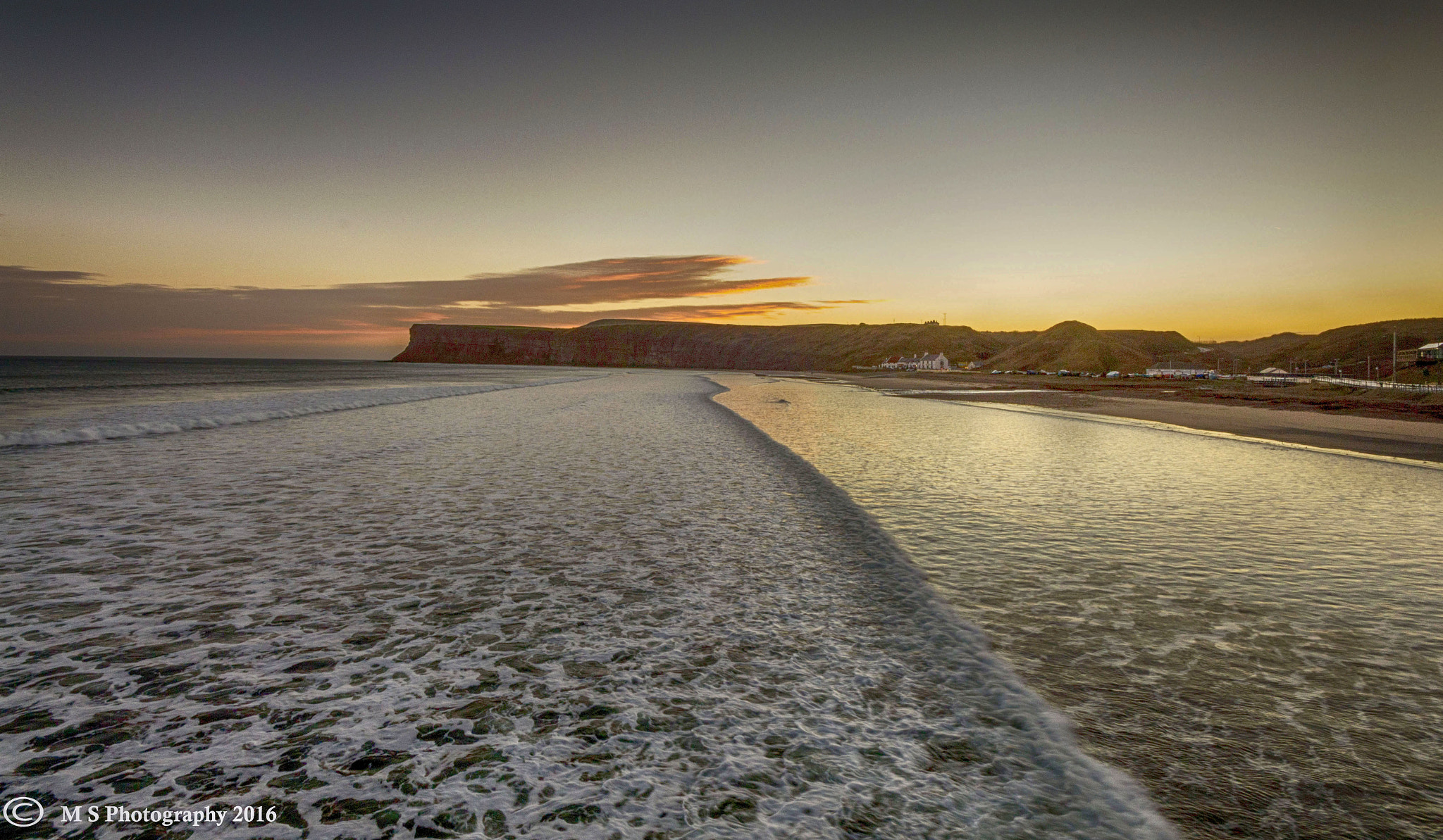 Canon EOS 700D (EOS Rebel T5i / EOS Kiss X7i) + Sigma 10-20mm F4-5.6 EX DC HSM sample photo. Saltburn by the sea, north sea photography