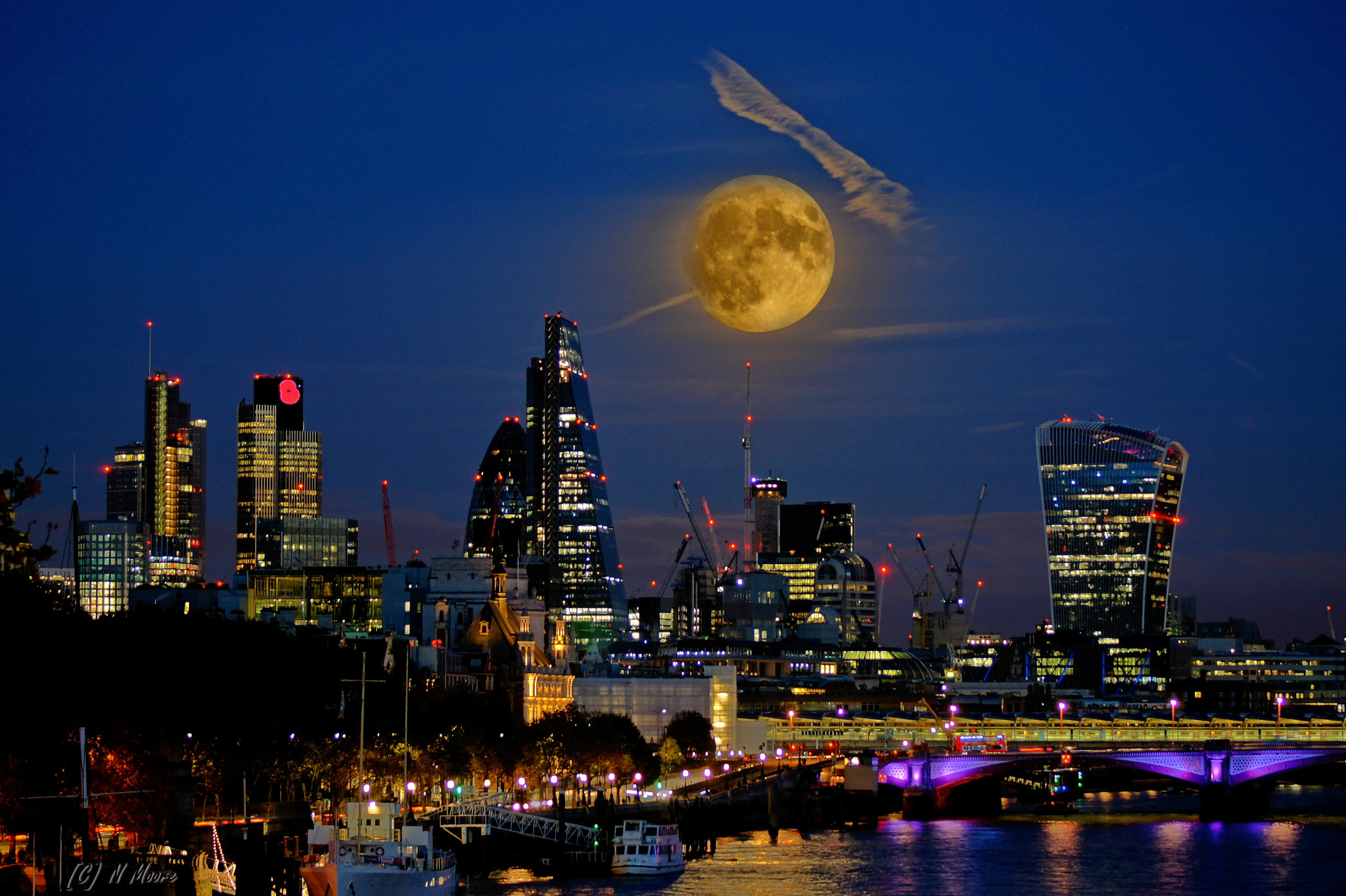 Sony 75-300mm F4.5-5.6 sample photo. Full moon rising photography