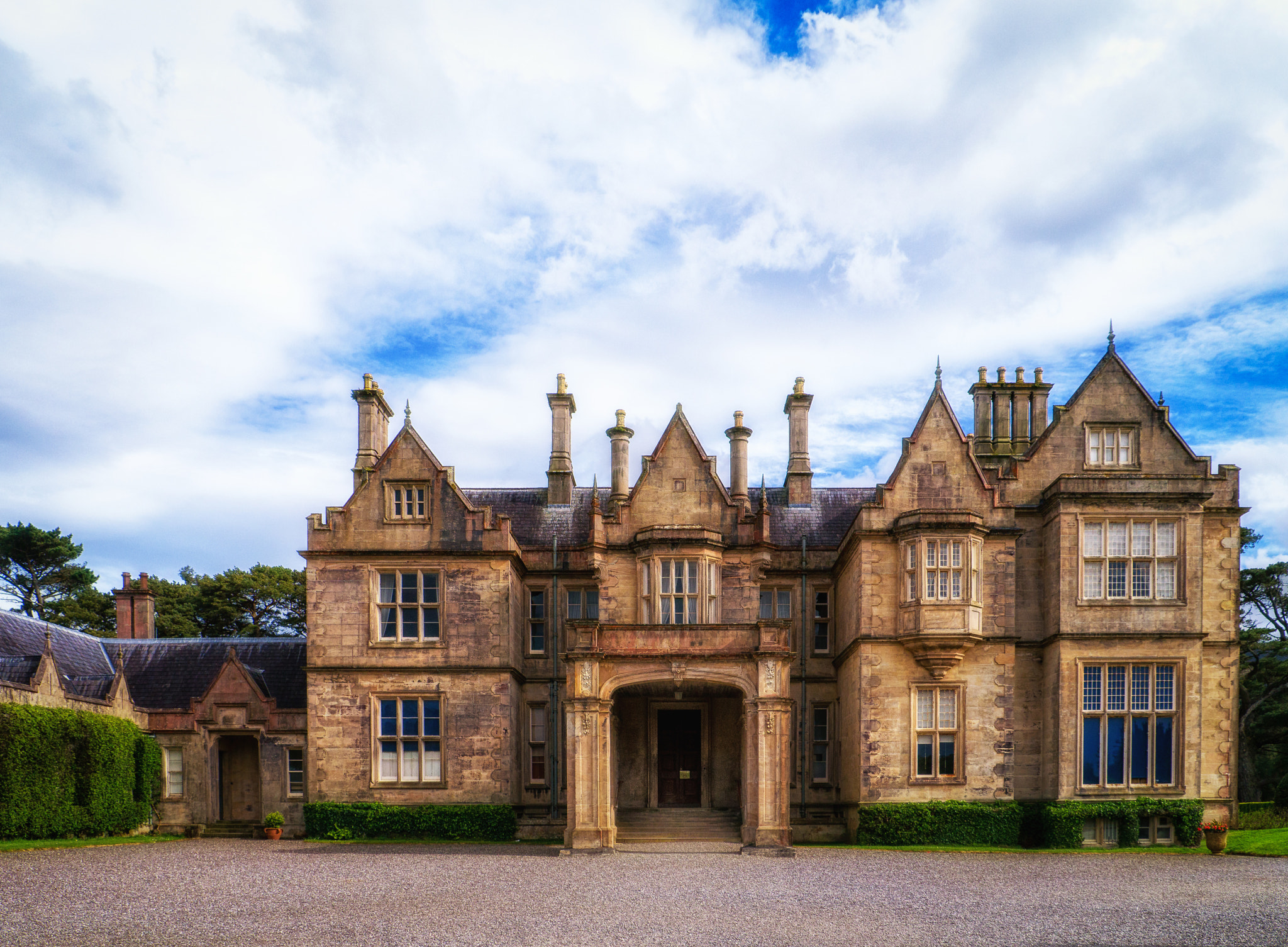 Panasonic Lumix DMC-G3 sample photo. Muckross house photography