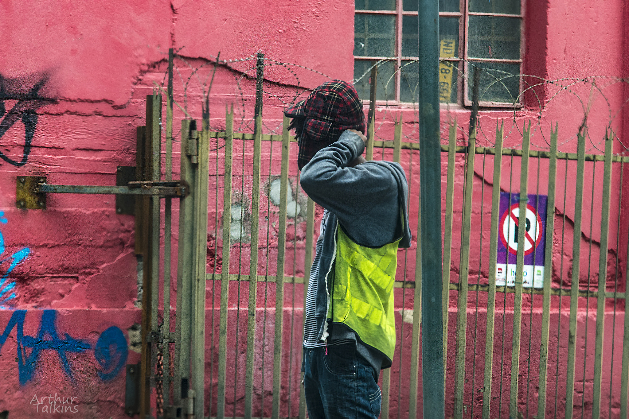 Sigma 70-200mm F2.8 EX DG Macro HSM II sample photo. Out of africa: of fences, gates and barbed wire... photography