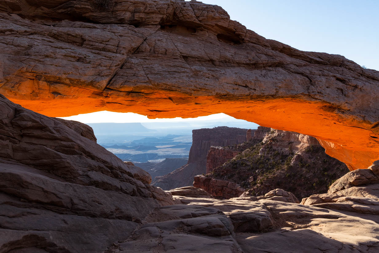 Canon EOS 6D + Sigma 24-105mm f/4 DG OS HSM | A sample photo. Sunrise mesa arch photography