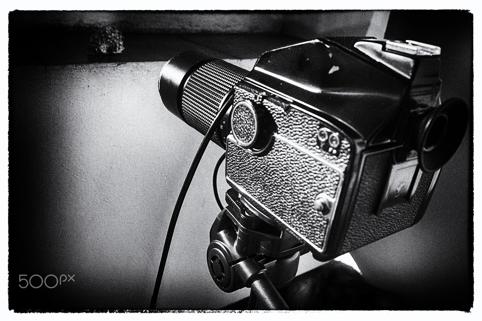 Samsung NX 20-50mm F3.5-5.6 ED sample photo. Mamiya 645 noir style photography