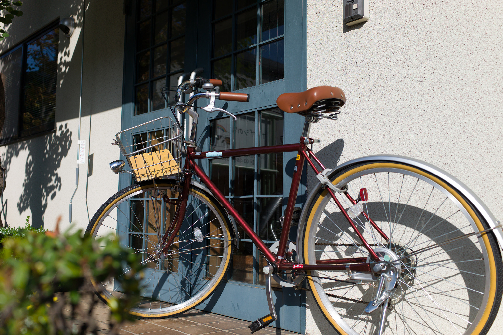 Leica M9 + Leica Summilux-M 35mm F1.4 ASPH sample photo. An entrance photography