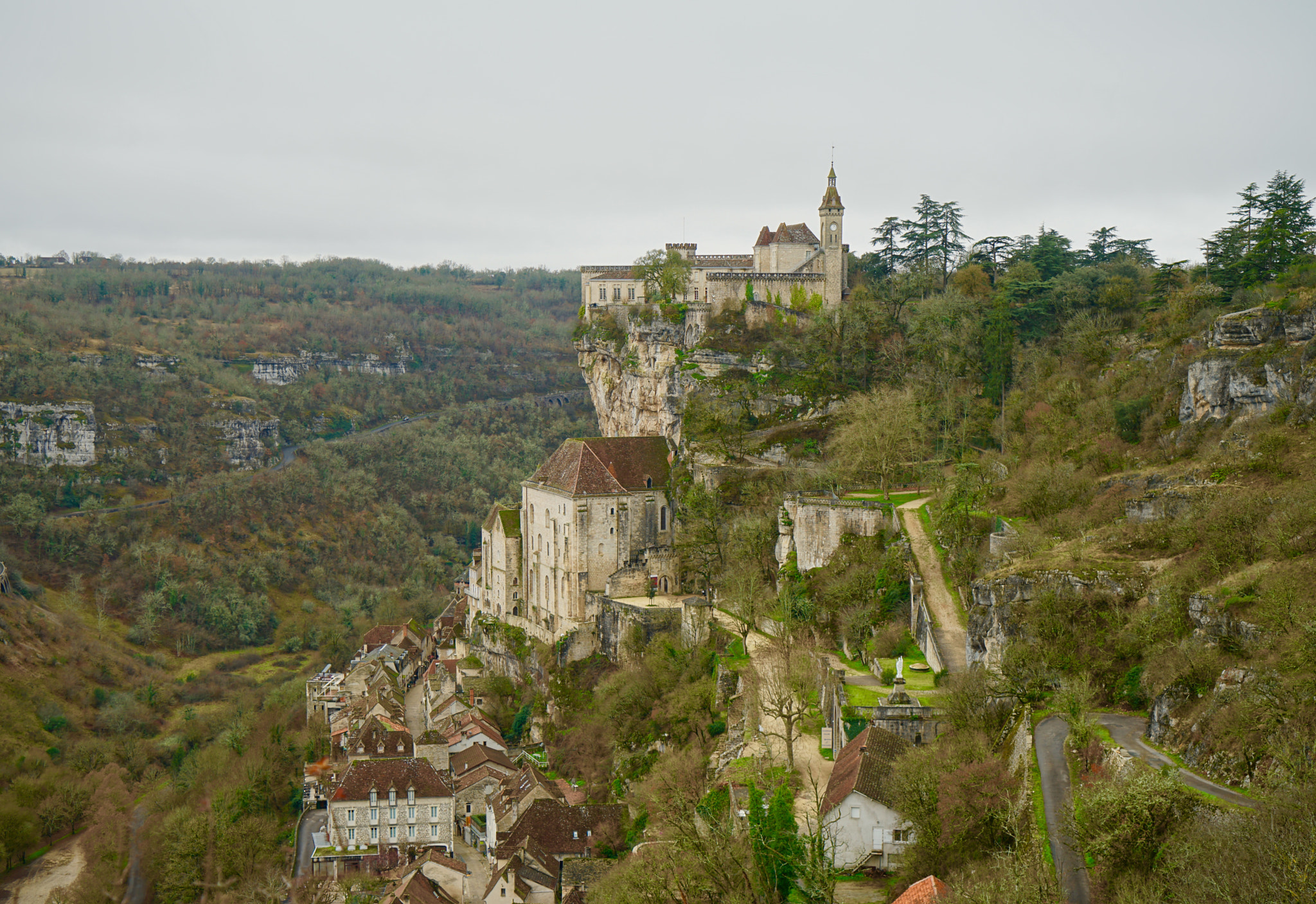 Sony a7 II + Sony Vario Tessar T* FE 24-70mm F4 ZA OSS sample photo. Rocamadour, france photography