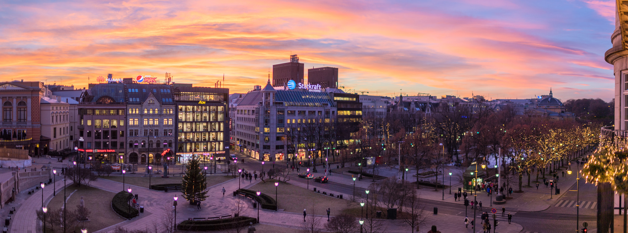 Canon EF 24mm F1.4L II USM sample photo. Central oslo at sunset photography