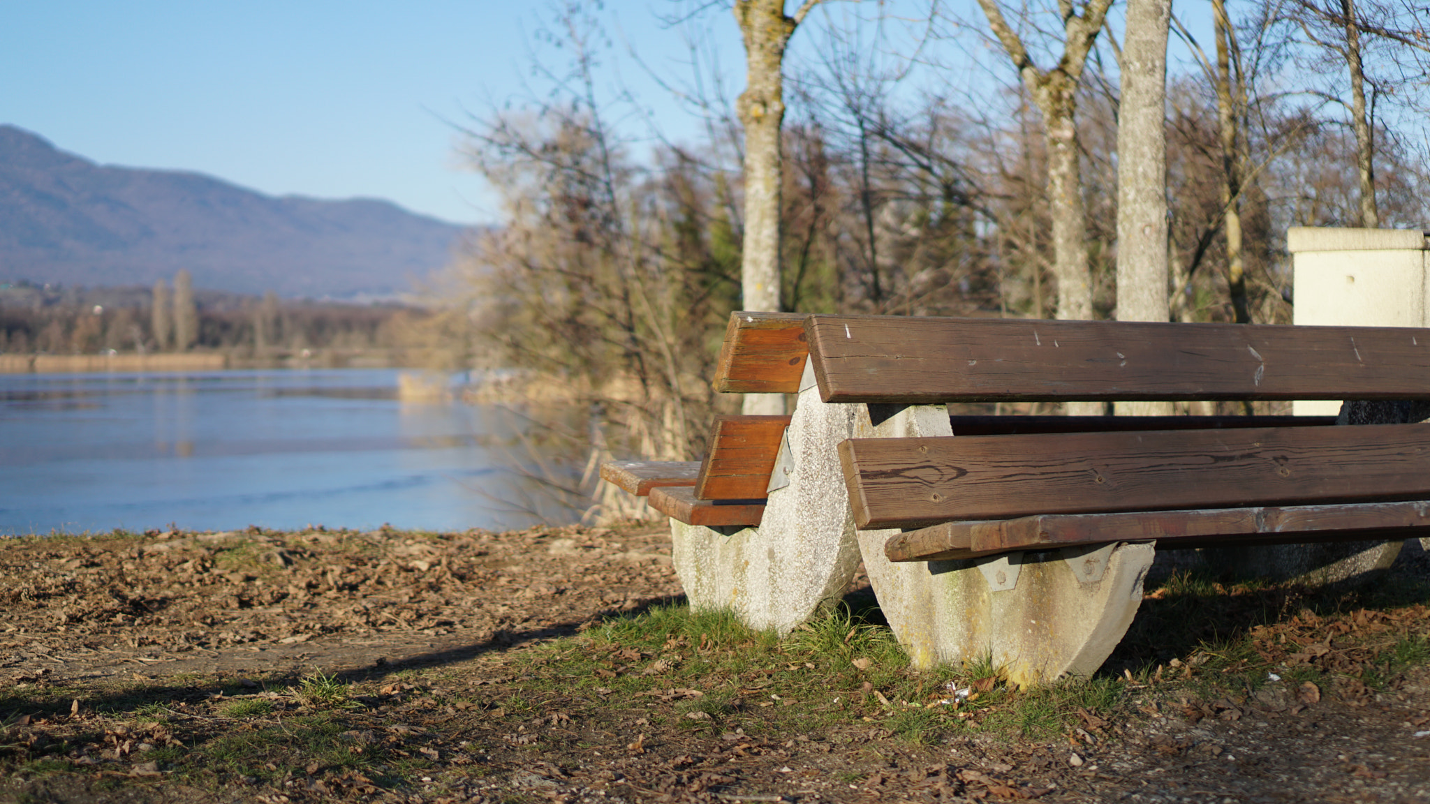 Sony a6500 sample photo. Lakeside bench photography