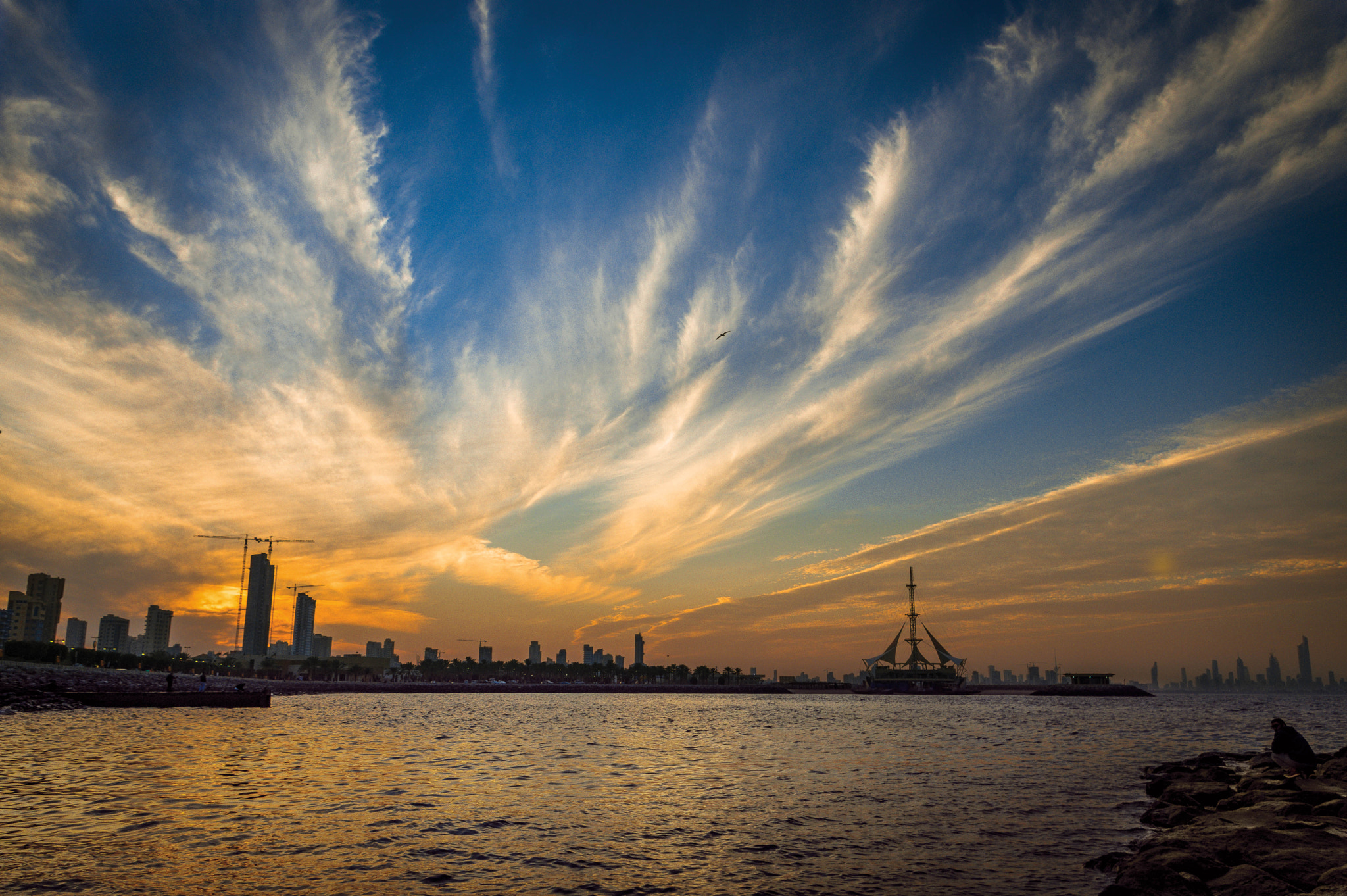 Pentax smc DA 18-55mm F3.5-5.6 AL sample photo. Sunset at marina photography