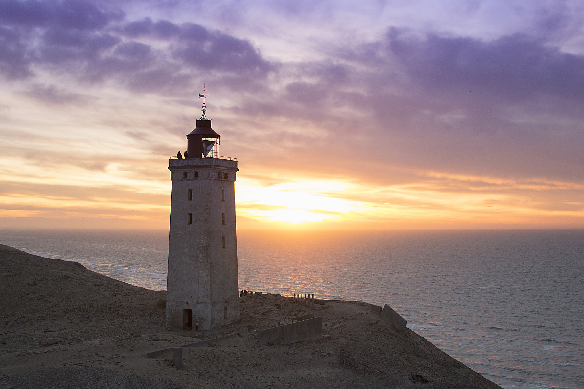 Canon EF 28-135mm F3.5-5.6 IS USM sample photo. Rubjerg knude fyr photography
