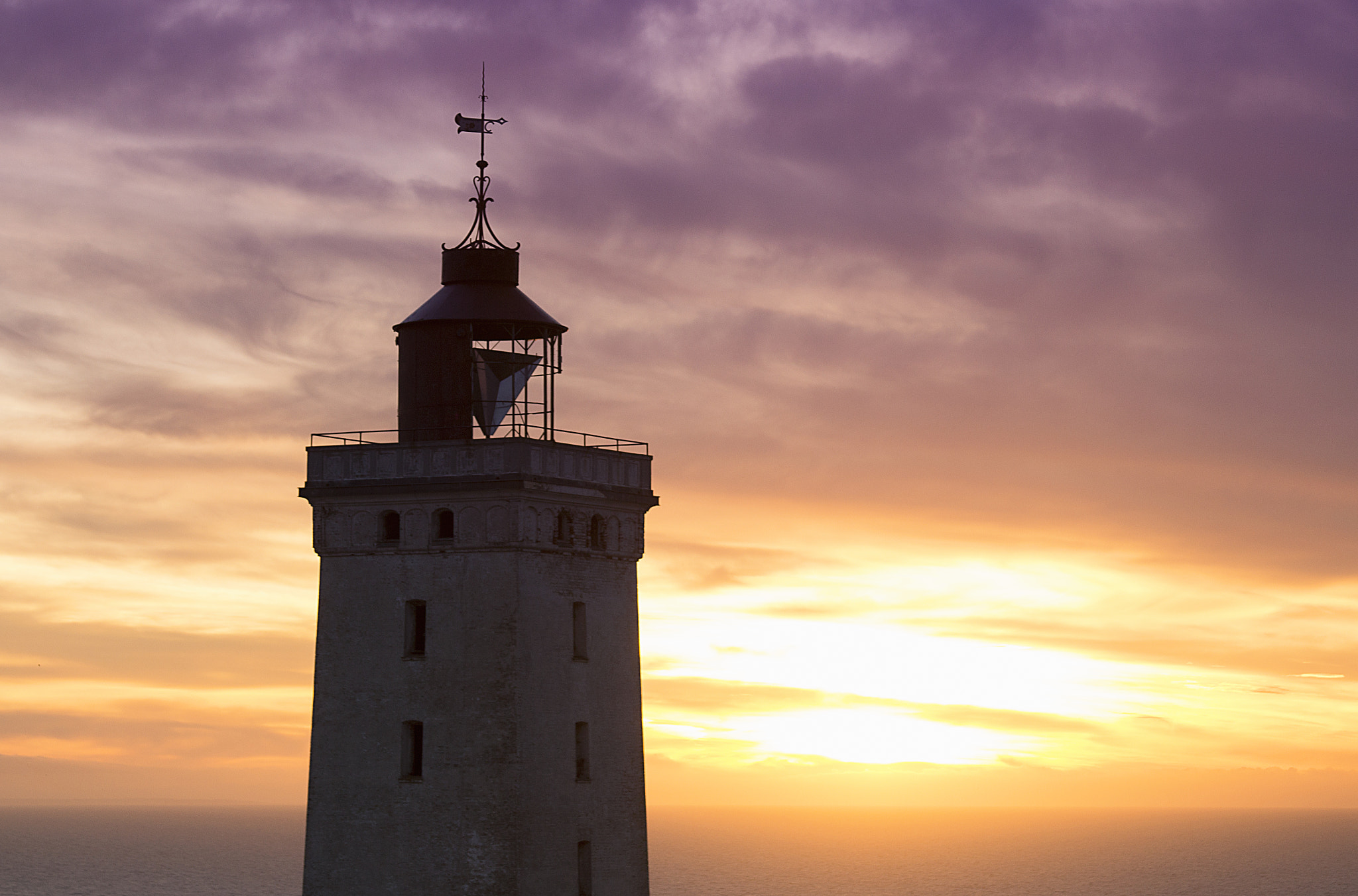 Canon EF 28-135mm F3.5-5.6 IS USM sample photo. Rubjerg knude fyr photography