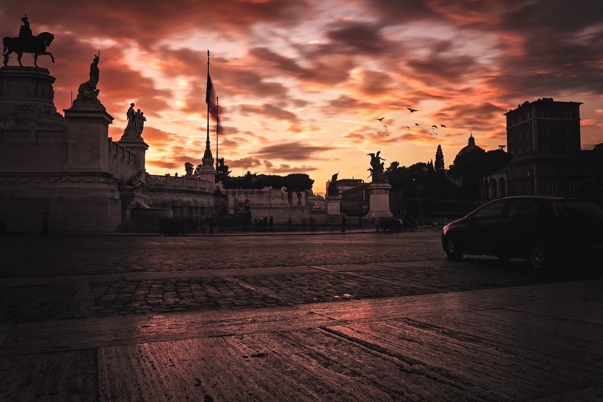 Fujifilm X-T10 + Fujifilm XF 16mm F1.4 R WR sample photo. Sunset over the city photography