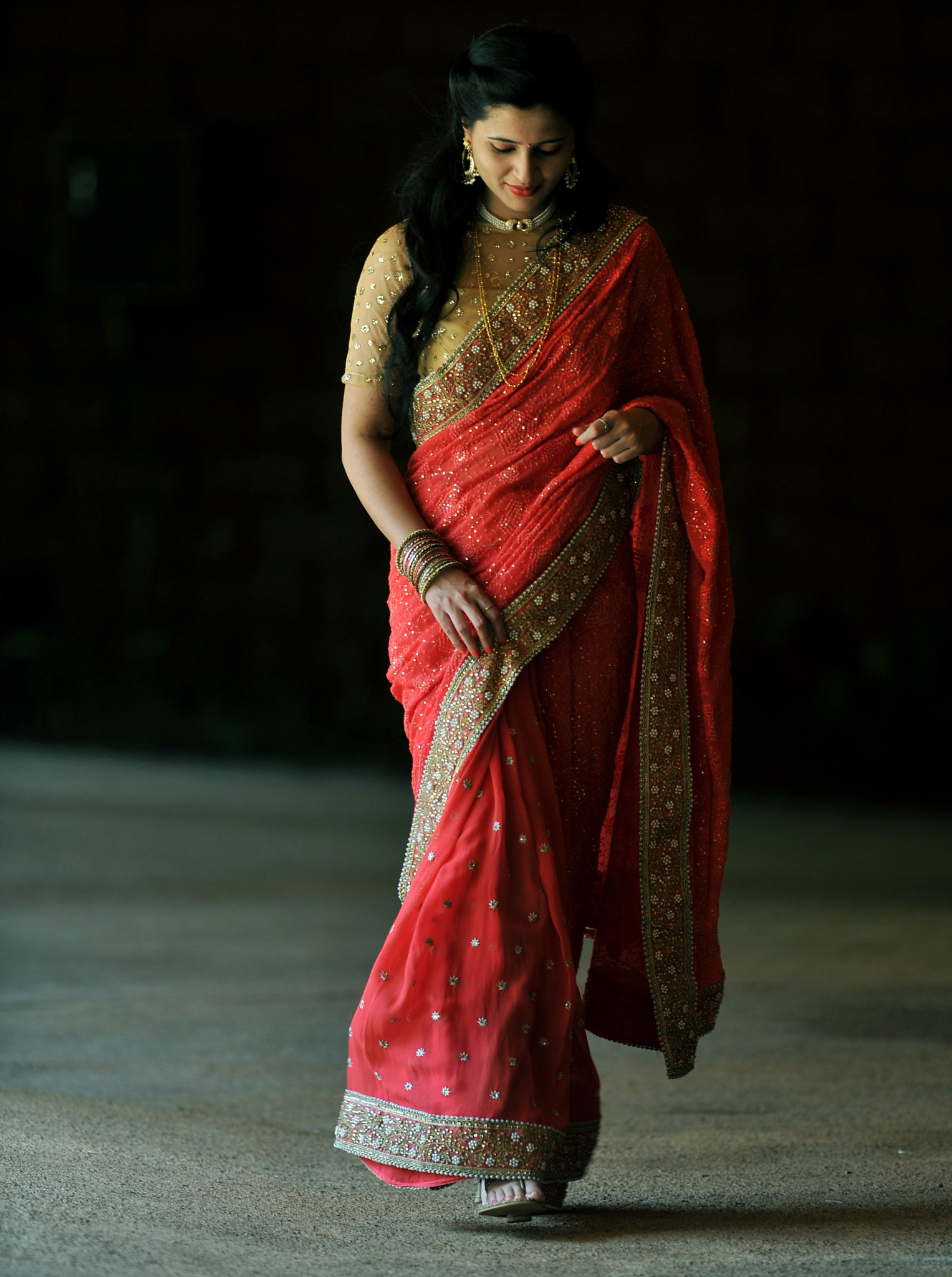 Nikon D3S sample photo. Lady in red photography