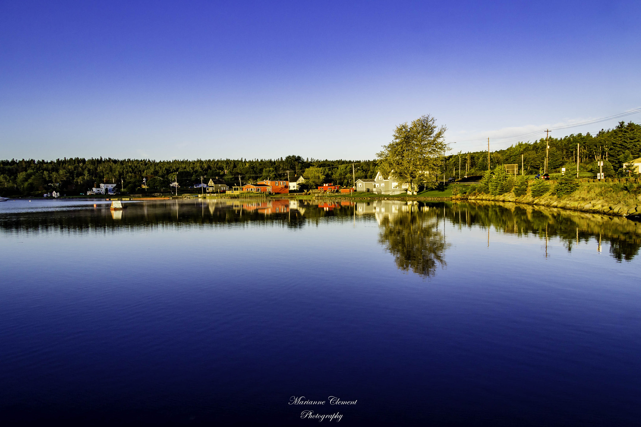 Canon EF-S 17-85mm F4-5.6 IS USM sample photo. Early morning at bras d'or lake photography