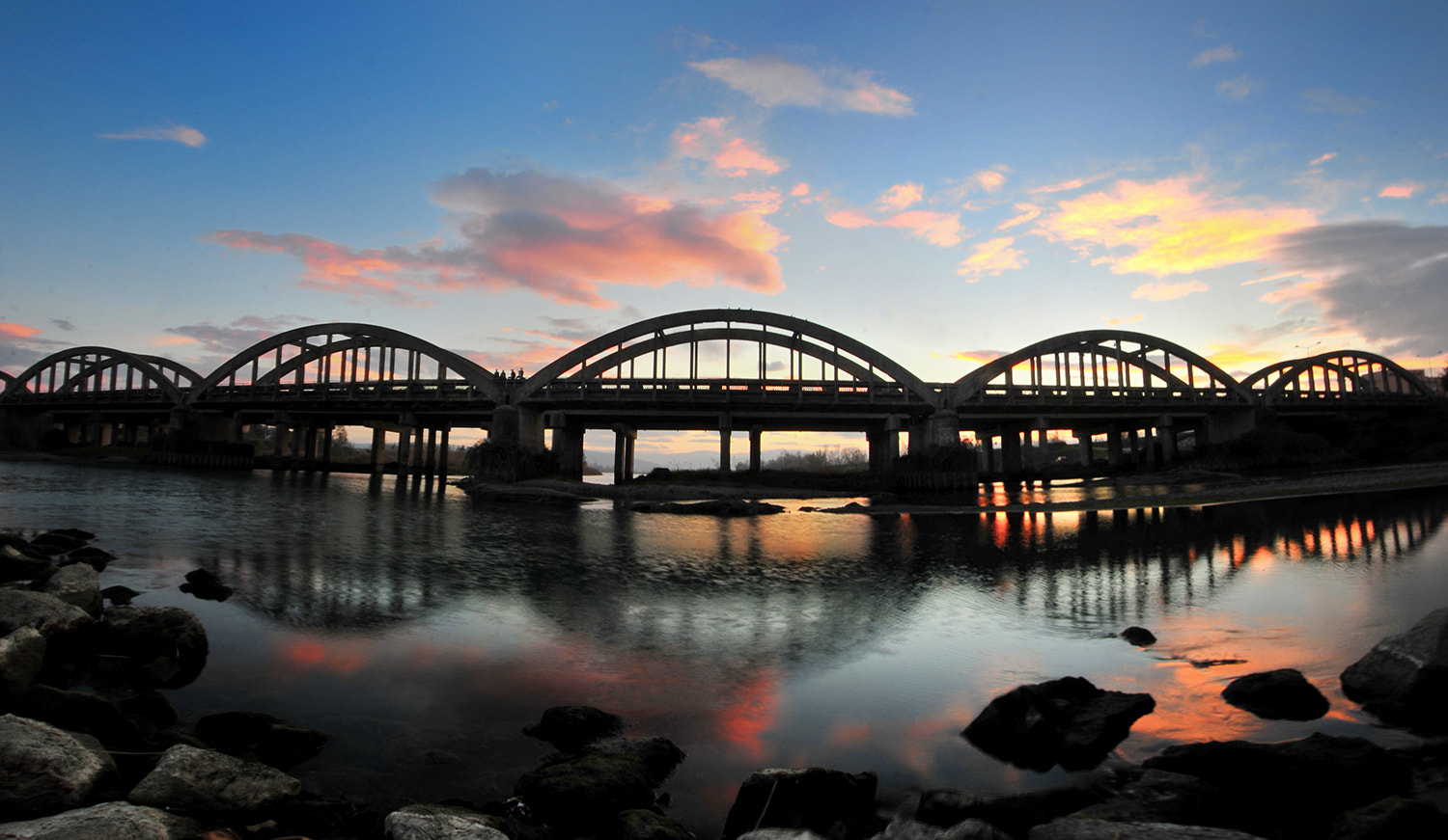 Nikon D300 + Sigma 10-20mm F3.5 EX DC HSM sample photo. Bridge photography