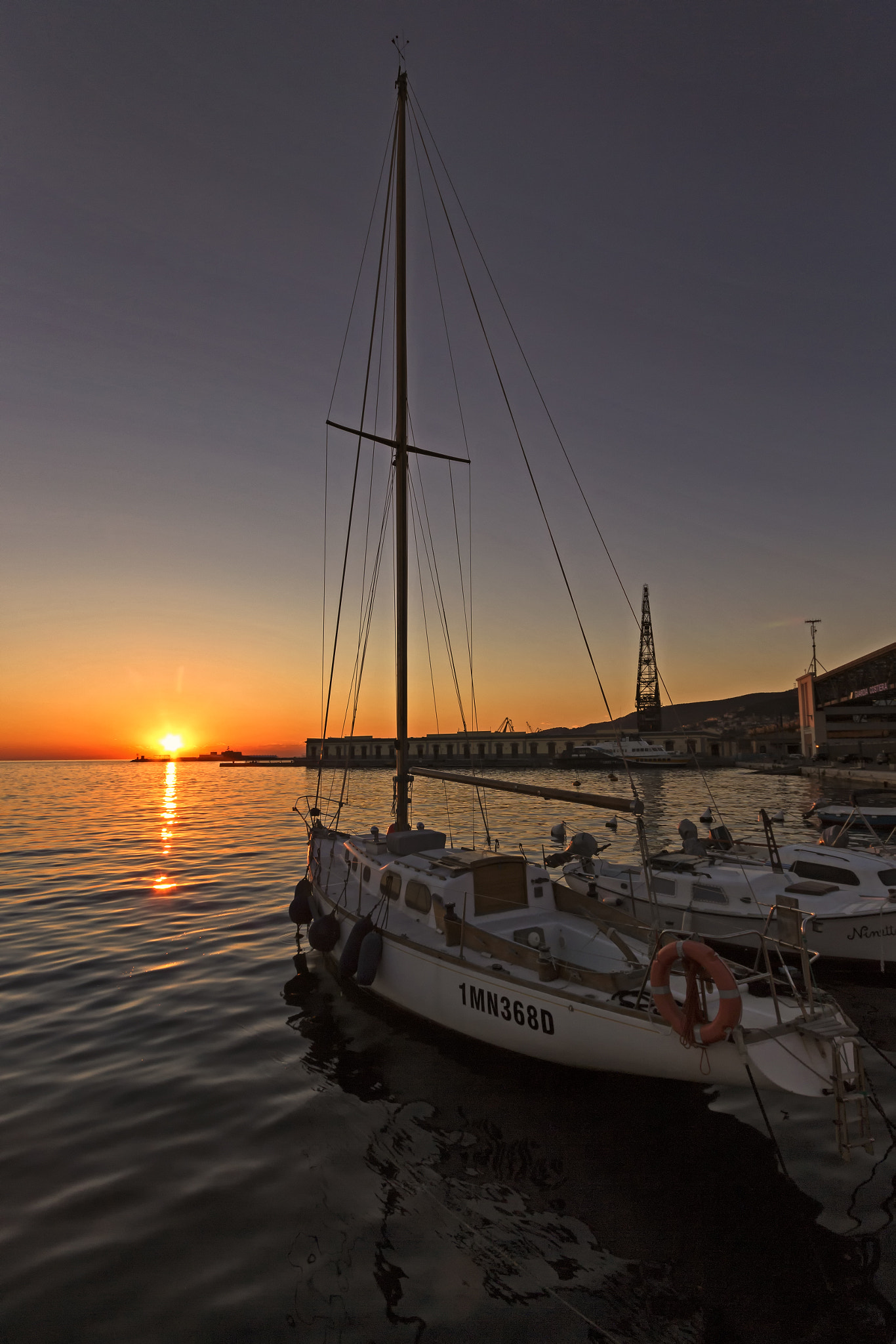 Canon EOS 700D (EOS Rebel T5i / EOS Kiss X7i) + Sigma 10-20mm F4-5.6 EX DC HSM sample photo. Trieste - porto photography