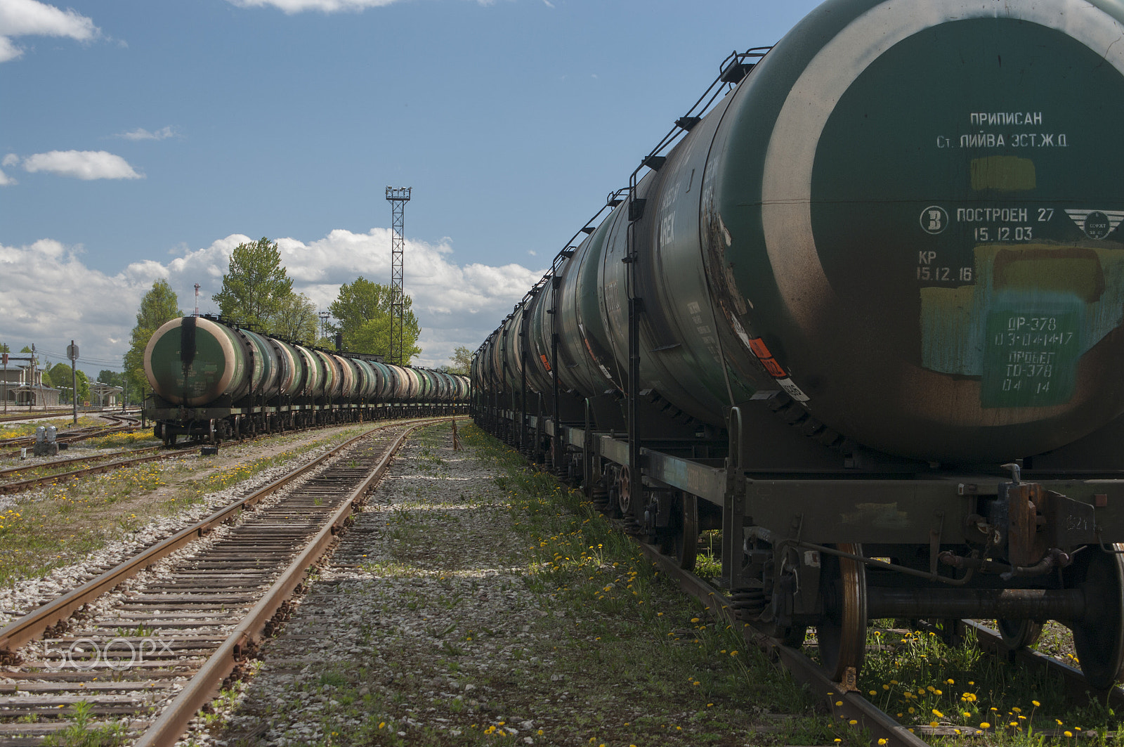 Pentax K20D sample photo. Train photography