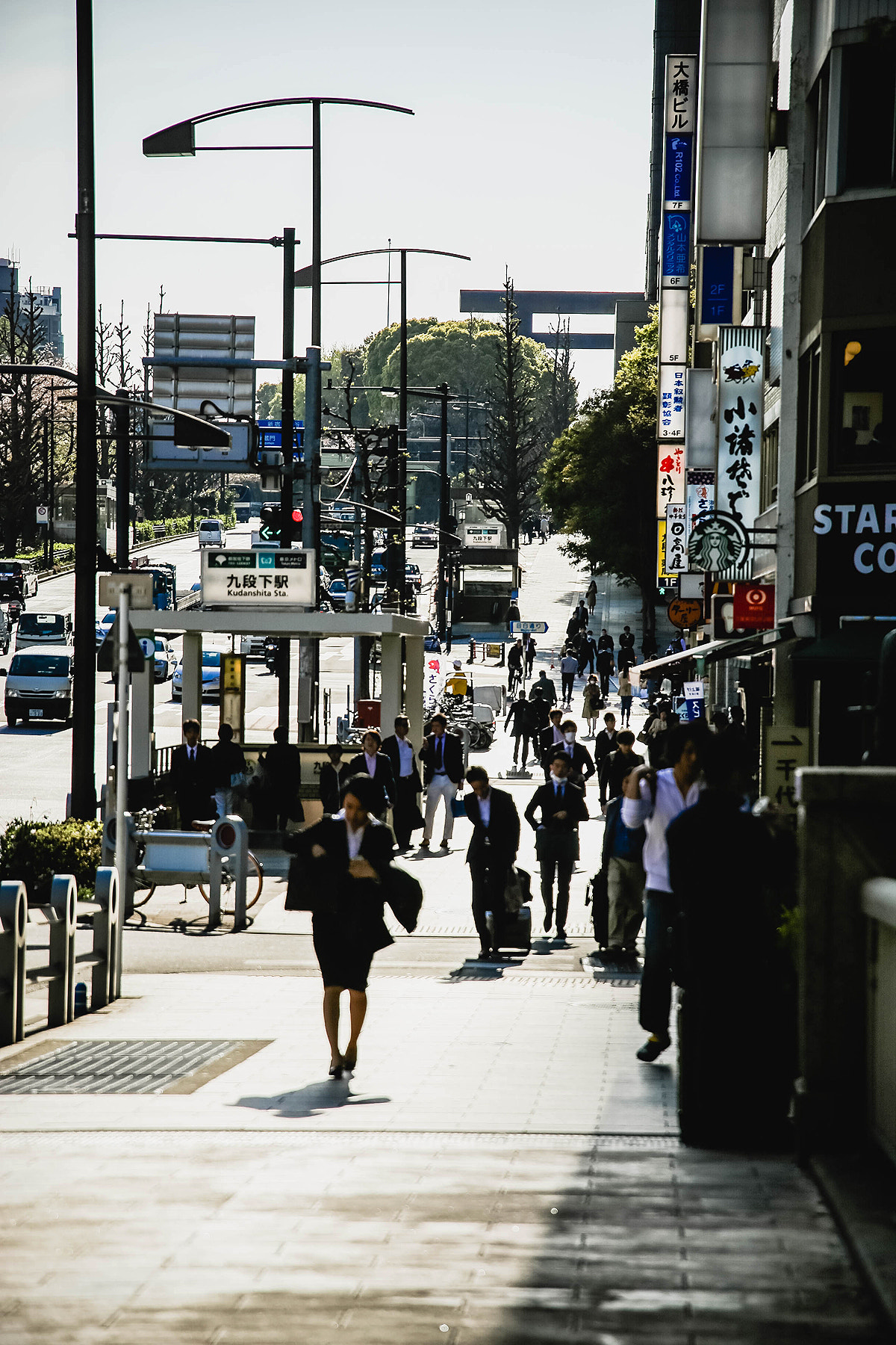 Canon EOS 6D + Sigma 24-105mm f/4 DG OS HSM | A sample photo. Kudanshita tokyo photography