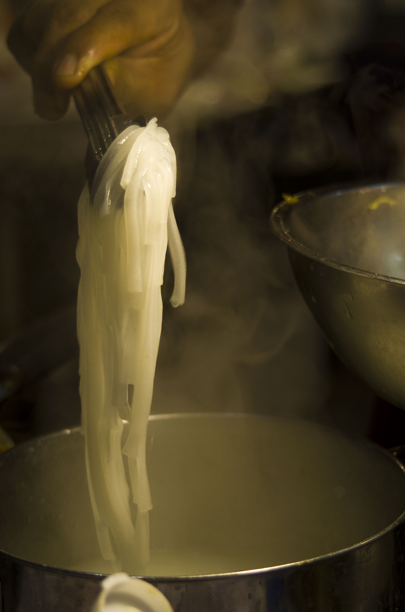 Pentax K-50 sample photo. Smoking noodles photography