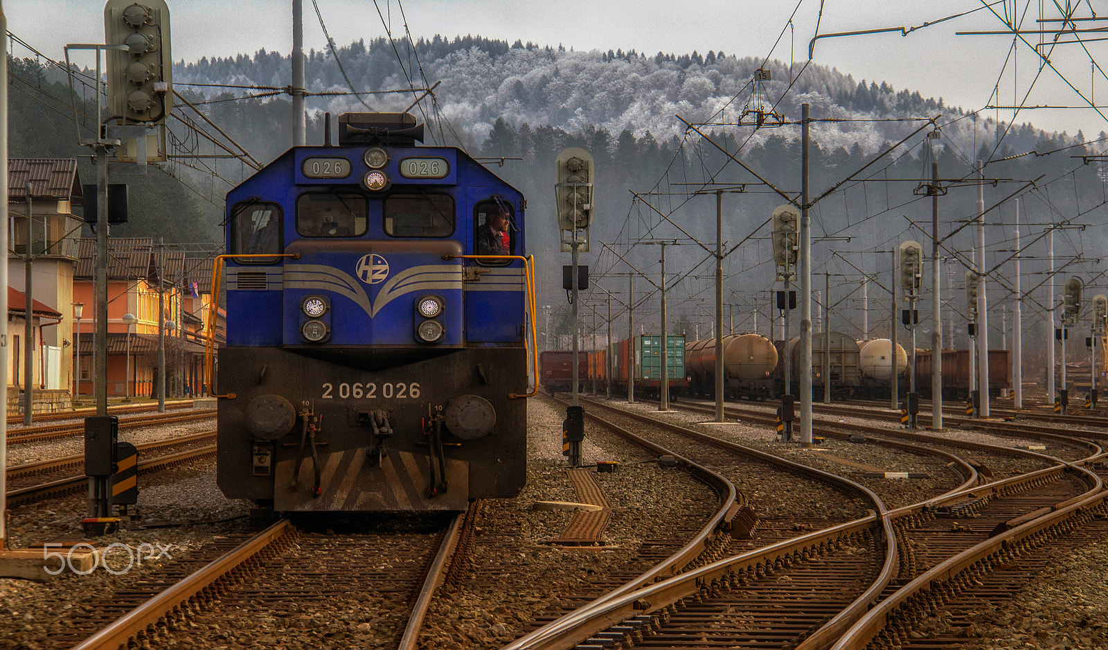 Canon EF-S 18-200mm F3.5-5.6 IS sample photo. Polazak photography