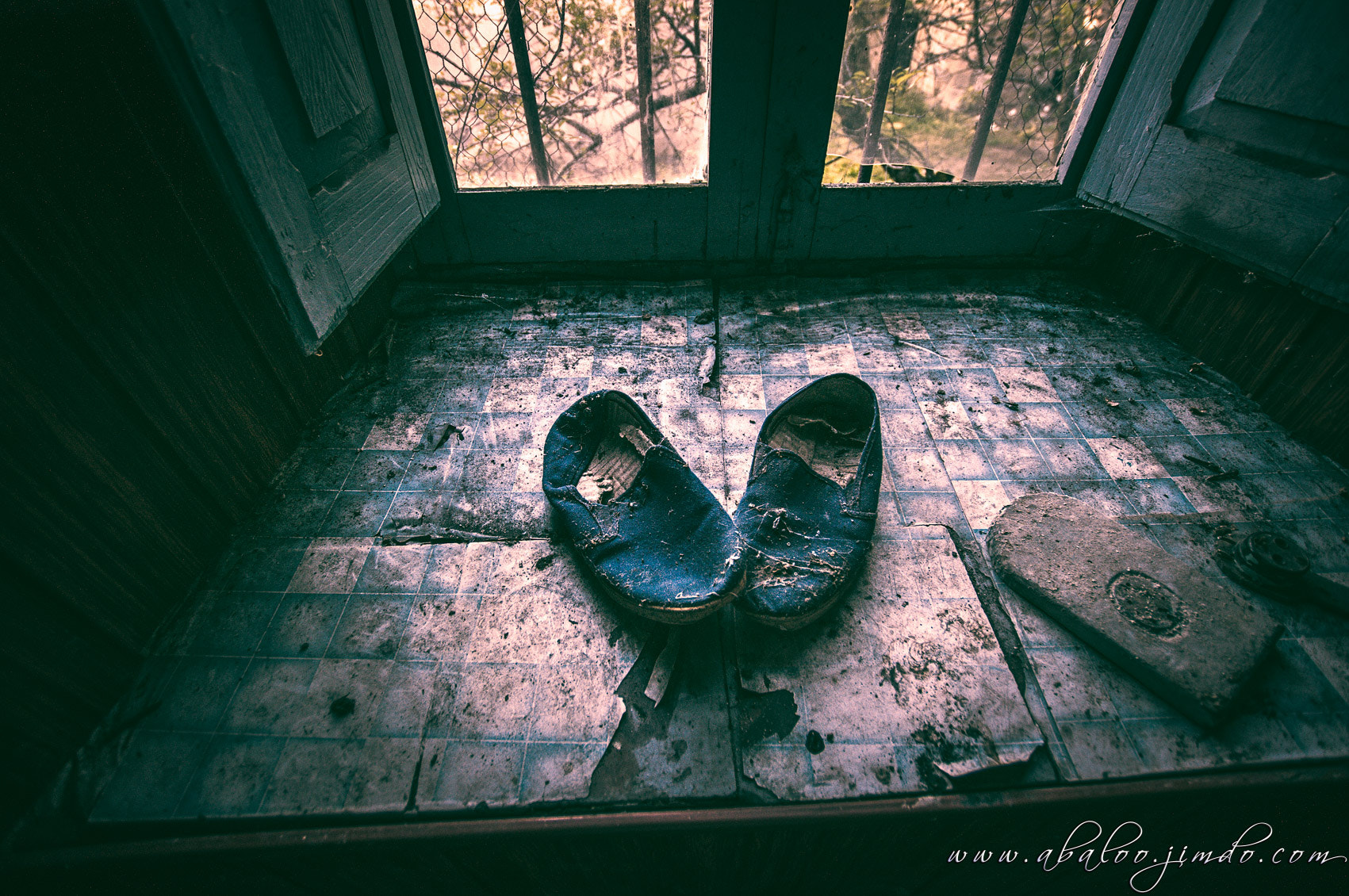 Nikon D300 + Sigma 10-20mm F3.5 EX DC HSM sample photo. Solitude mood photography