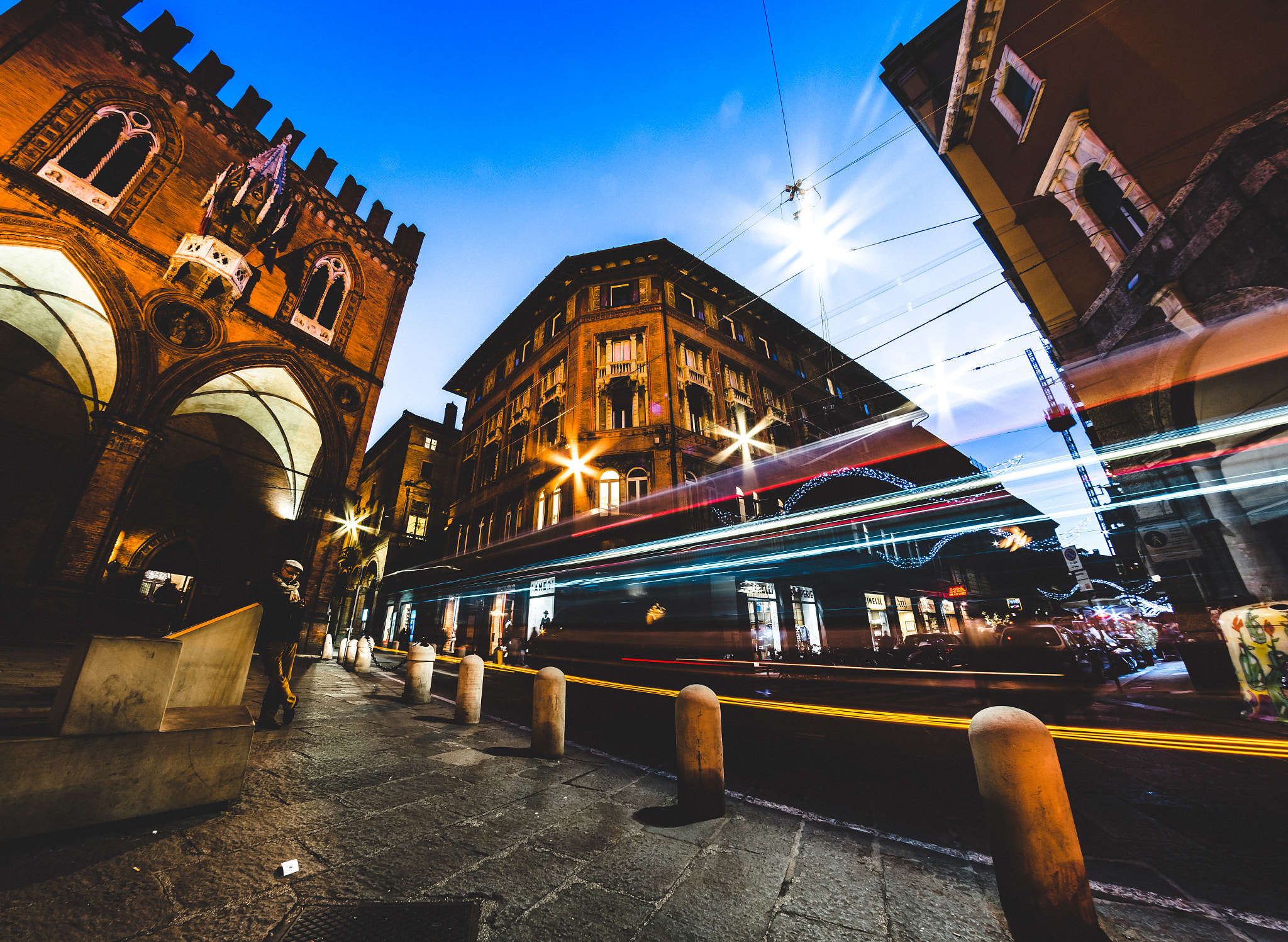 Nikon D7200 + Samyang 8mm F3.5 Aspherical IF MC Fisheye sample photo. Blue hour photography