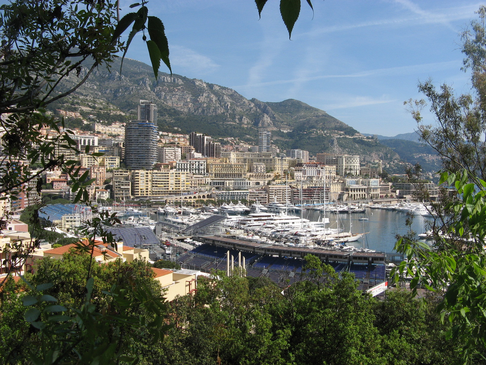 Canon POWERSHOT A700 sample photo. View of montecarlo photography