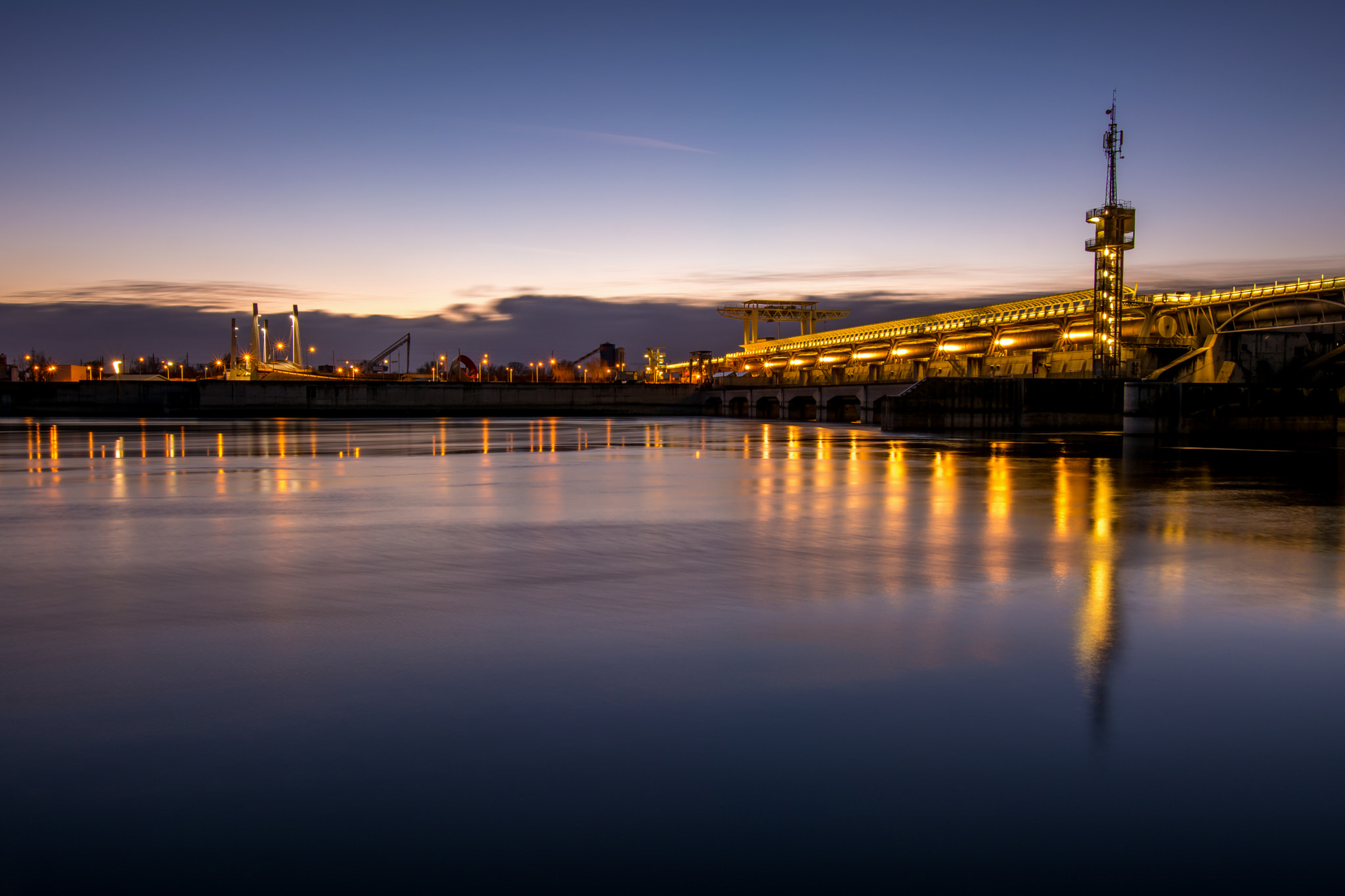 Nikon D5200 + Sigma 10-20mm F3.5 EX DC HSM sample photo. Vienna docks photography