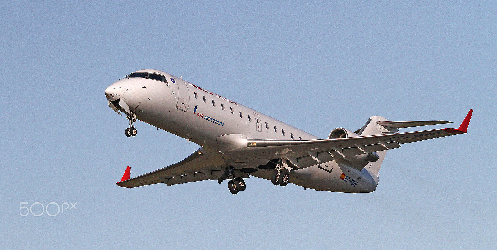 Sigma 150-600mm F5-6.3 DG OS HSM | C sample photo. Bombardier crj-200er ec-mnb irún photography