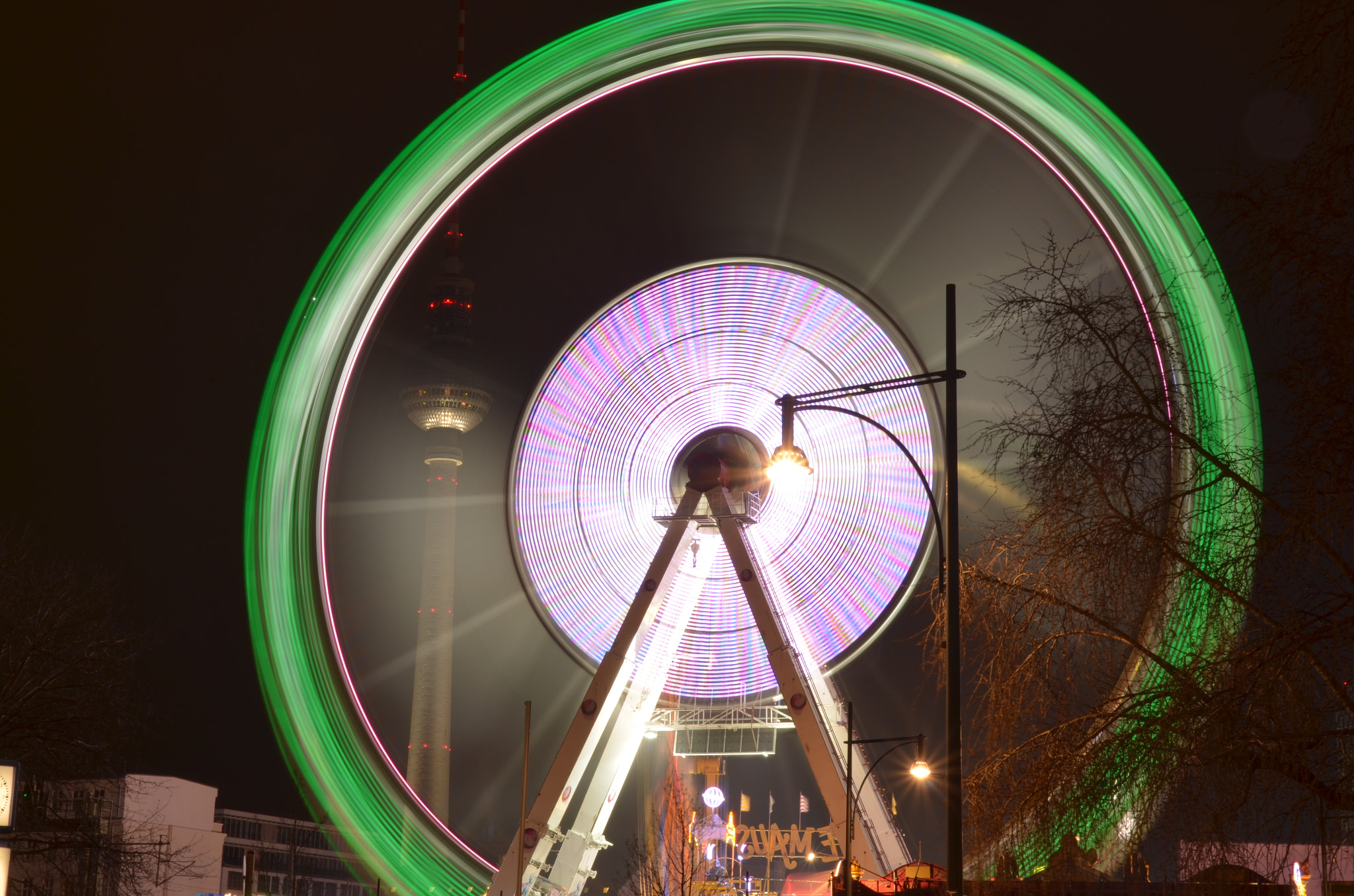 Sigma 17-70mm F2.8-4 DC Macro OS HSM sample photo. 444 weihnachtsmarkt- alexanderplatz/ berlin photography