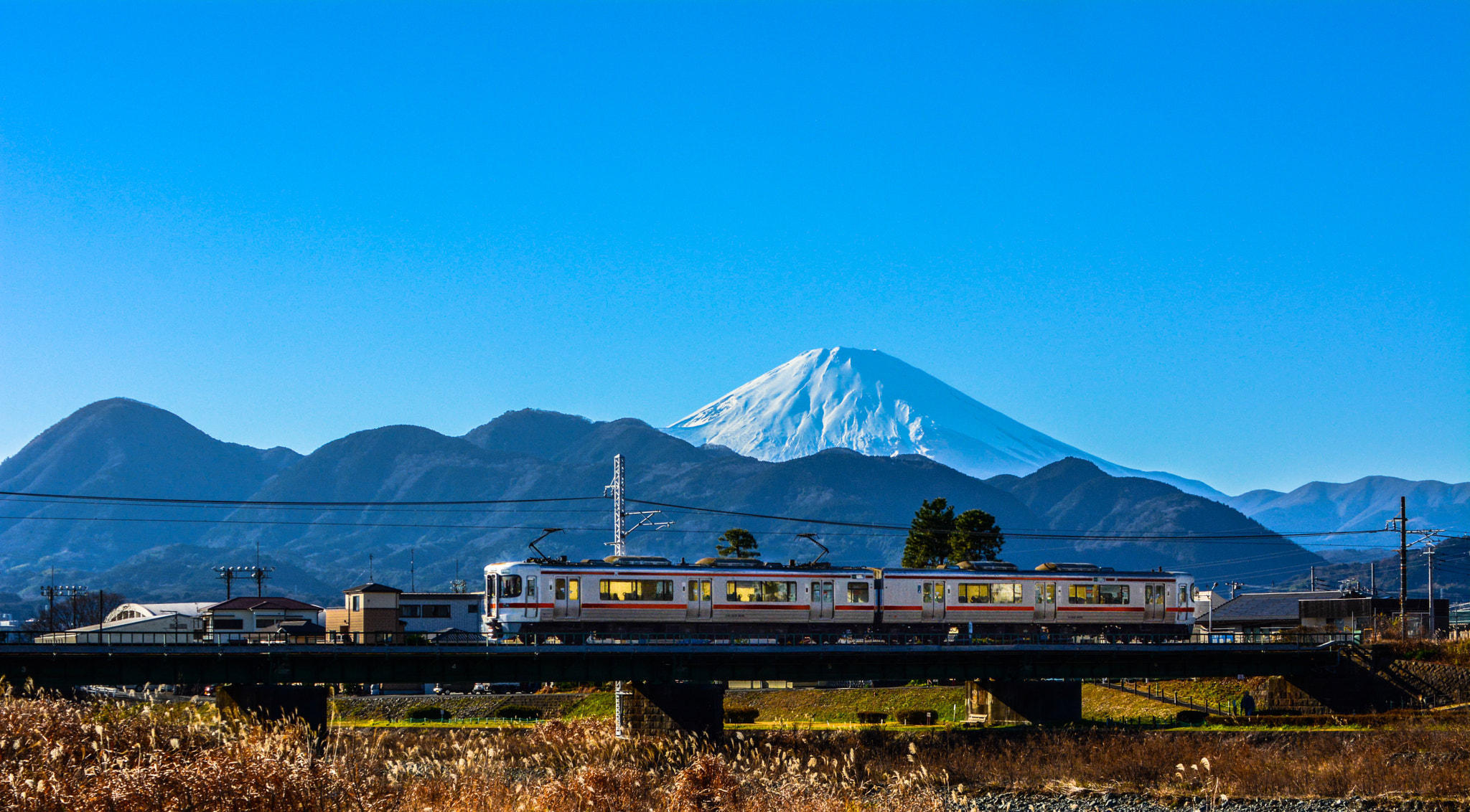 Nikon D5200 + Sigma 50-500mm F4.5-6.3 DG OS HSM sample photo. 御殿場線 photography