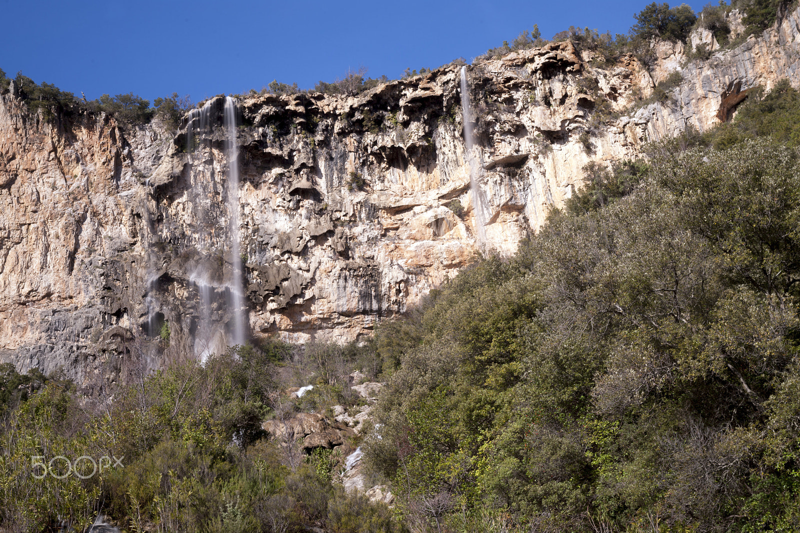 EF28-70mm f/2.8L USM sample photo. Cascate di lequarci photography