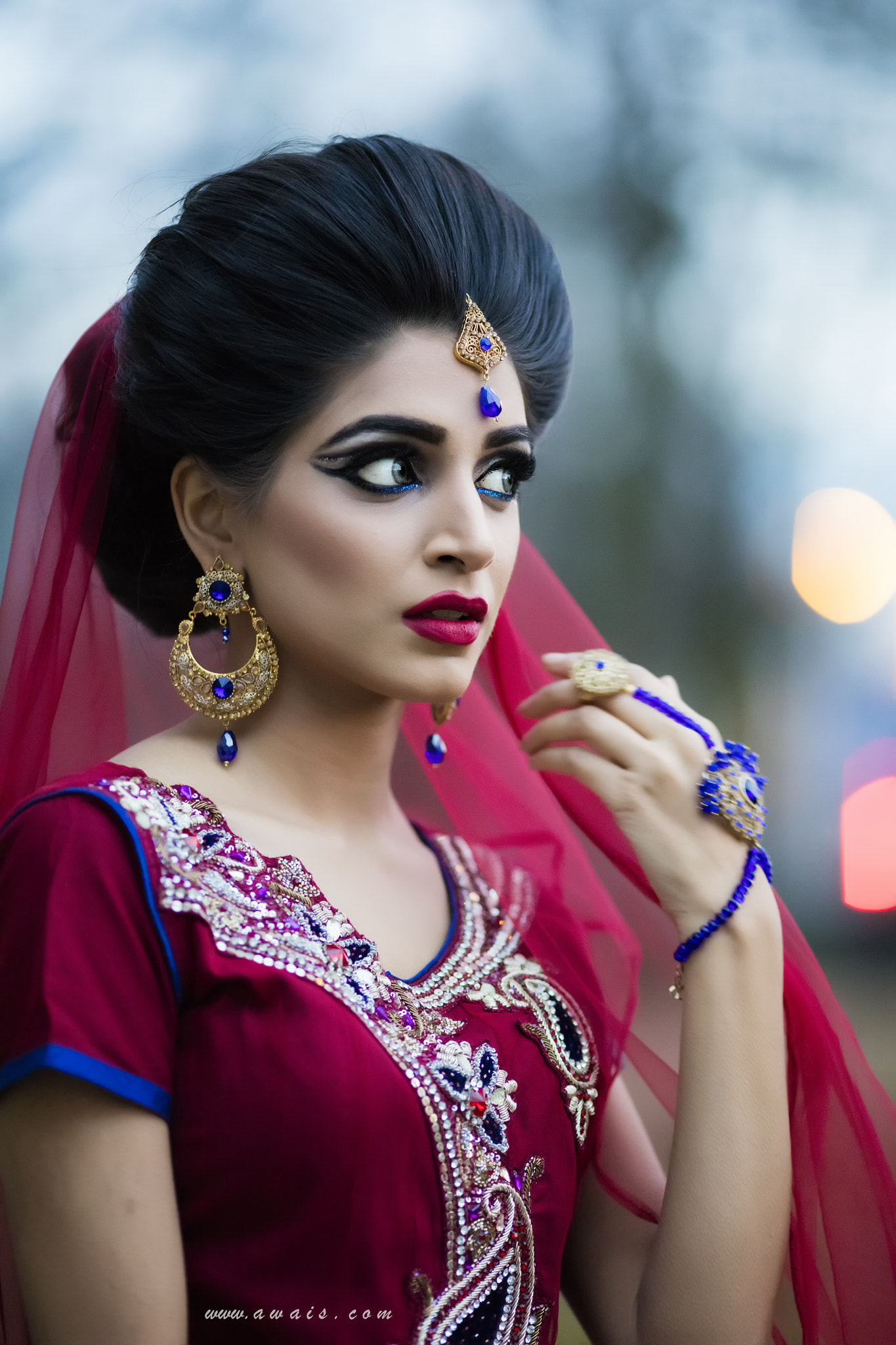 Canon EOS 5DS R + Canon EF 135mm F2L USM sample photo. Bokeh bride photography