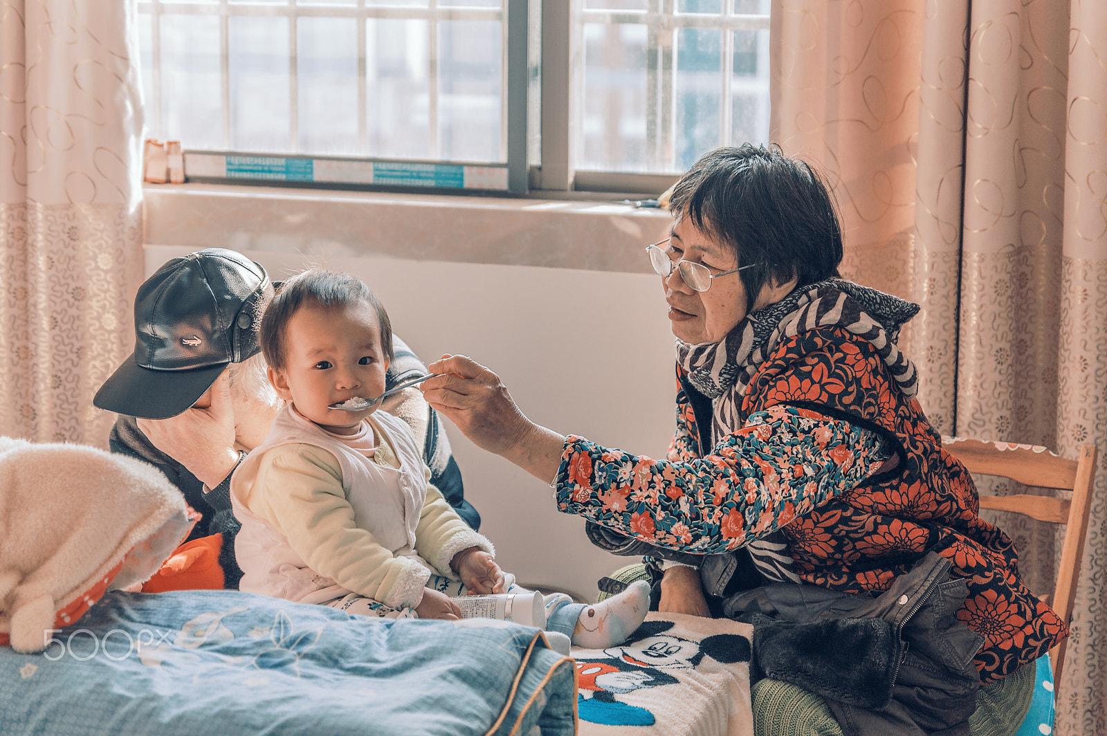 Nikon D3200 sample photo. Niece and grandma in the afternoon photography