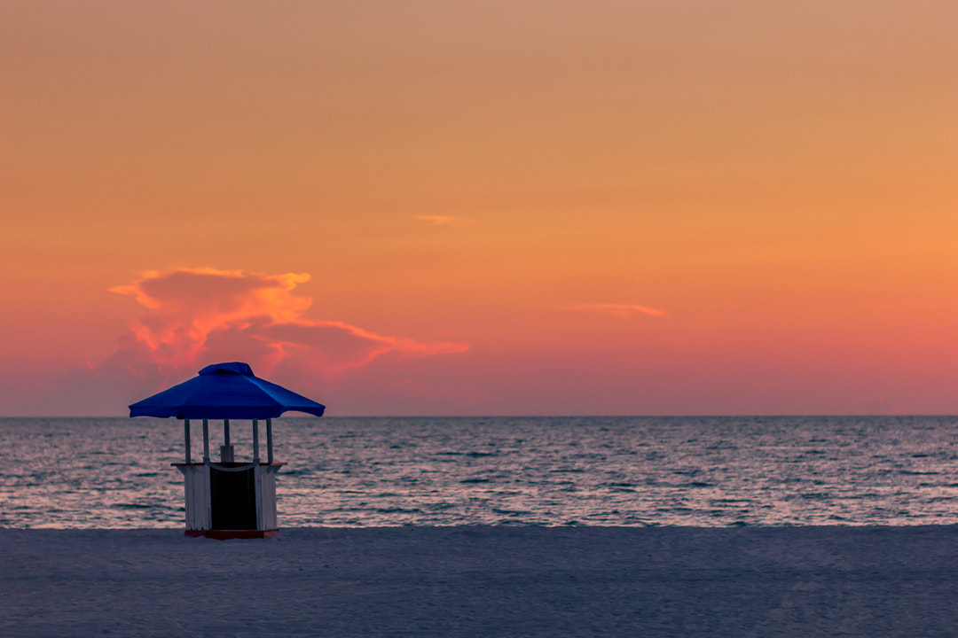 Canon EF 85mm F1.8 USM sample photo. St. pete sunset - the tent photography