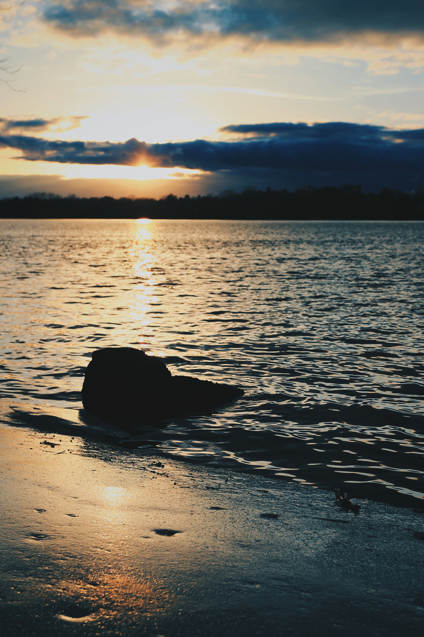 Canon EOS 6D sample photo. Sun setting over the ct river photography