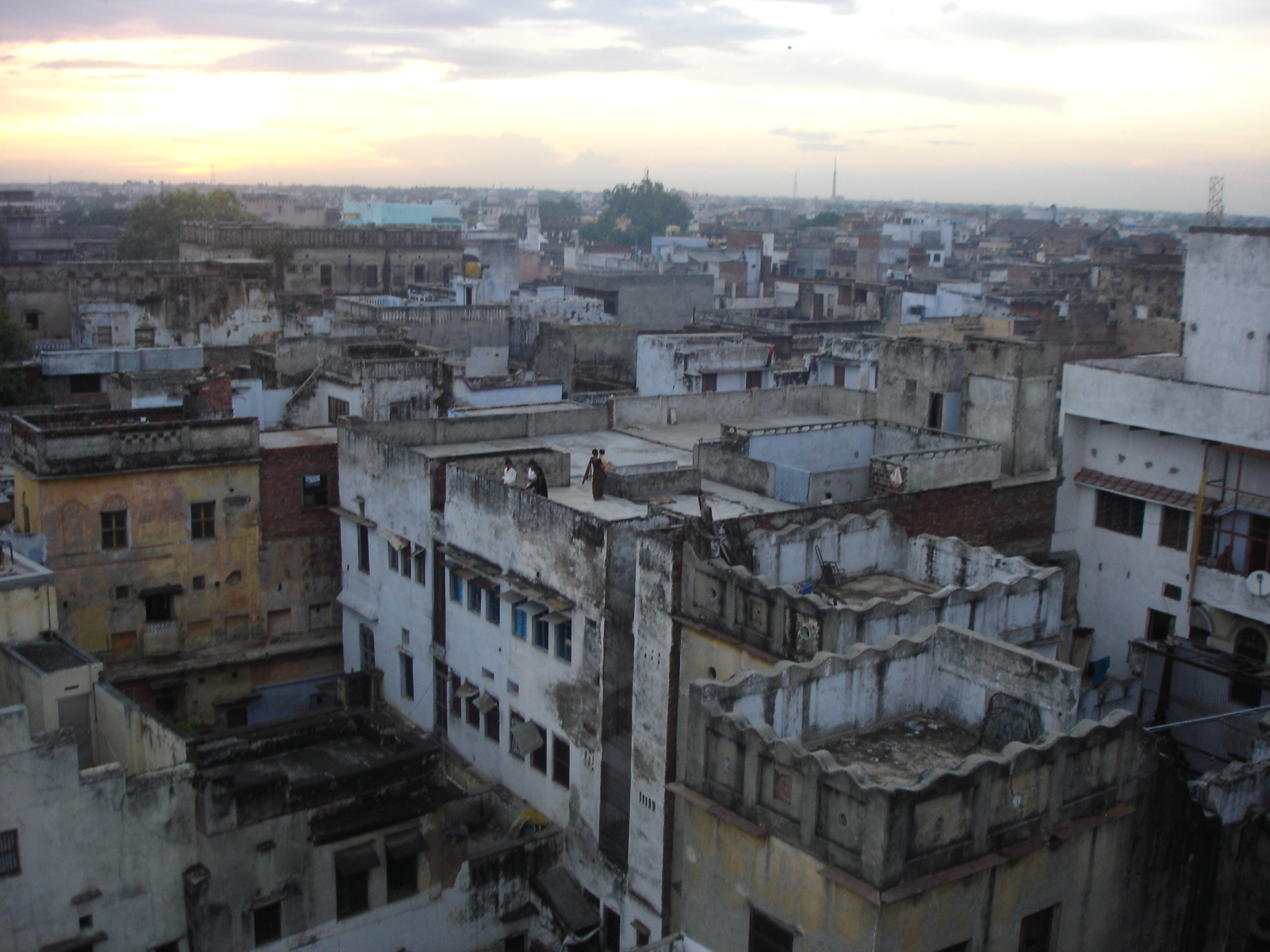 Sony DSC-W1 sample photo. Kathmandu rooftops photography