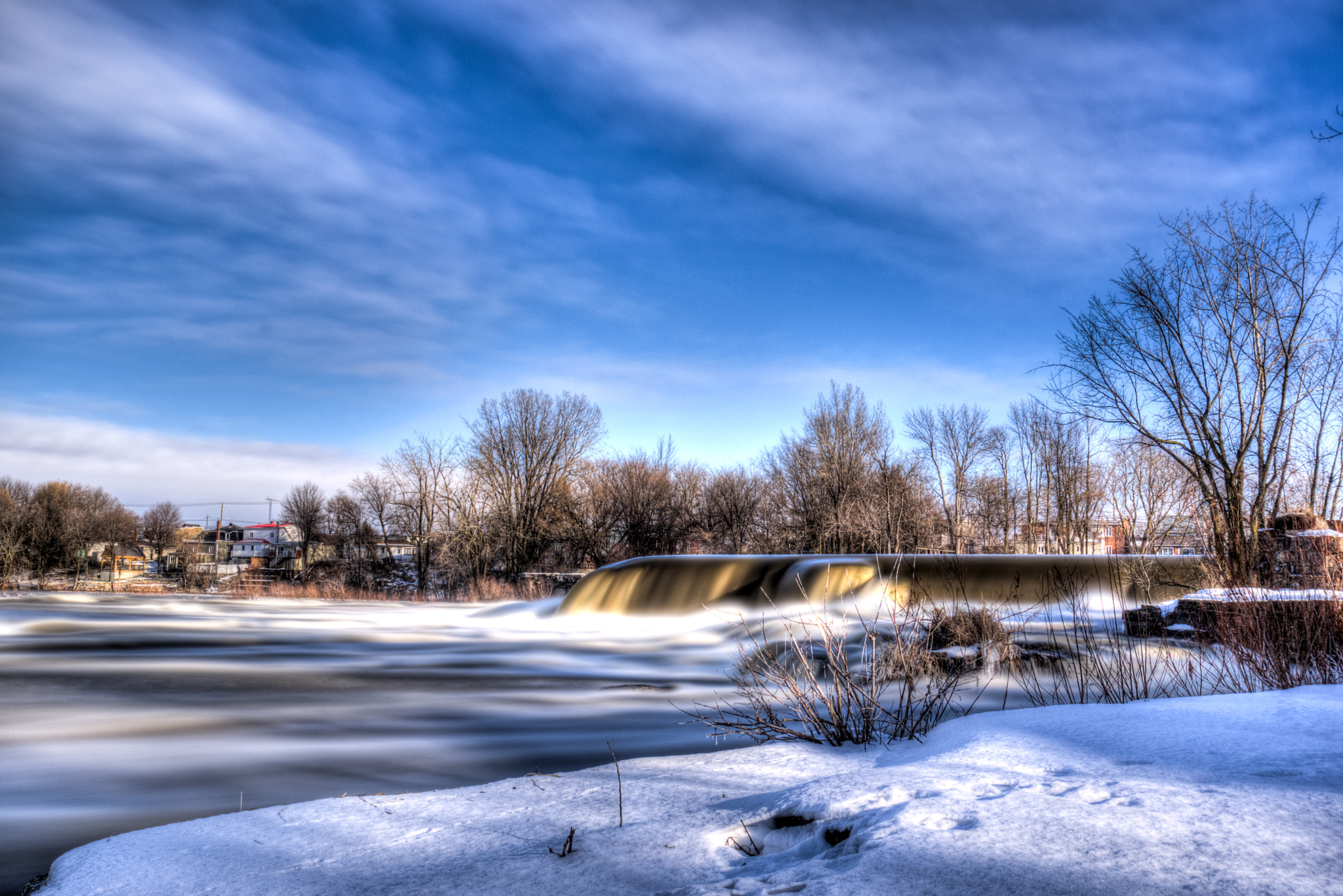 Sony DT 16-105mm F3.5-5.6 sample photo. Winter hdr falls photography